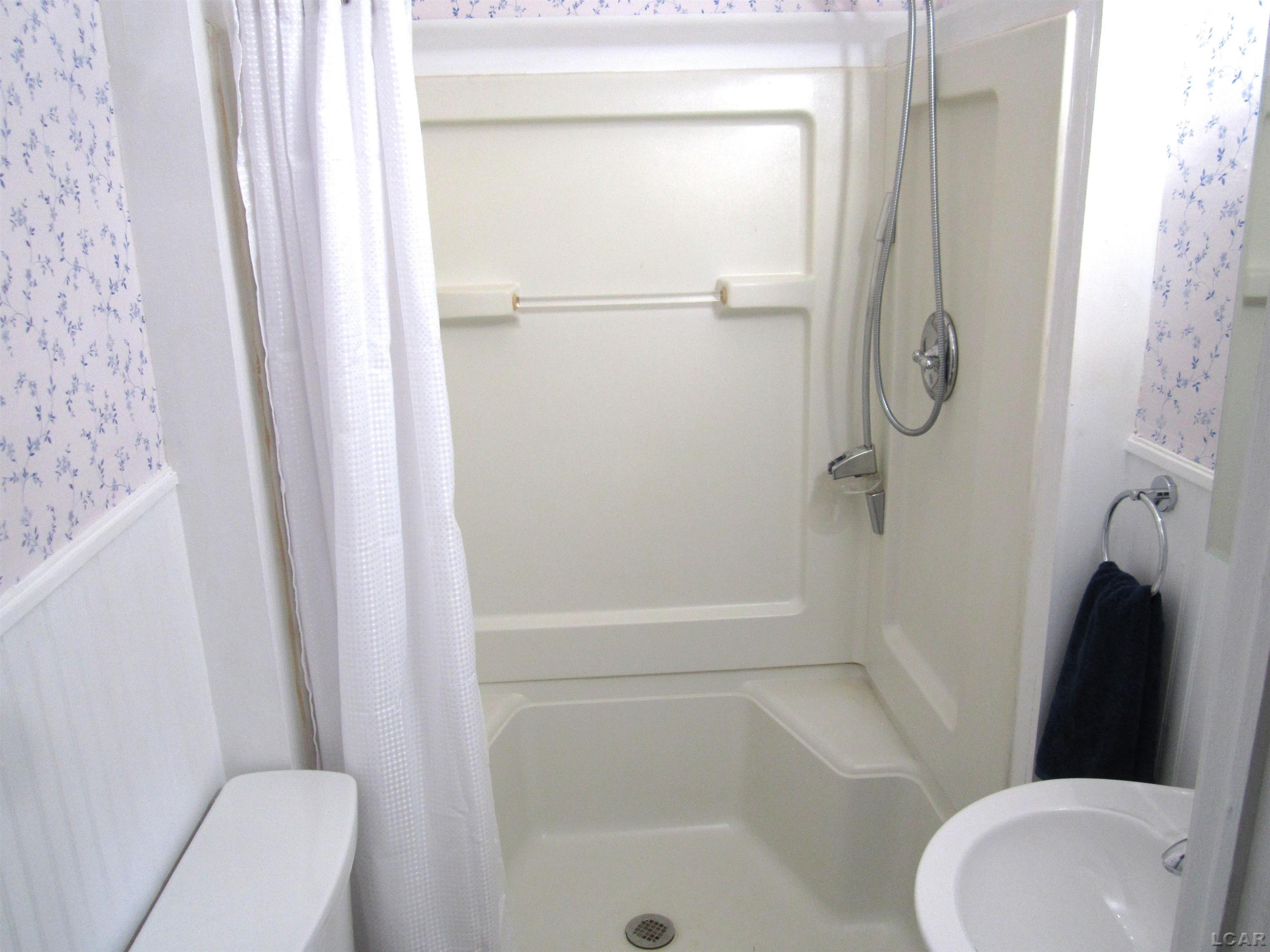 123 Hill Street, Hudson, MI 49247 — Photo 7