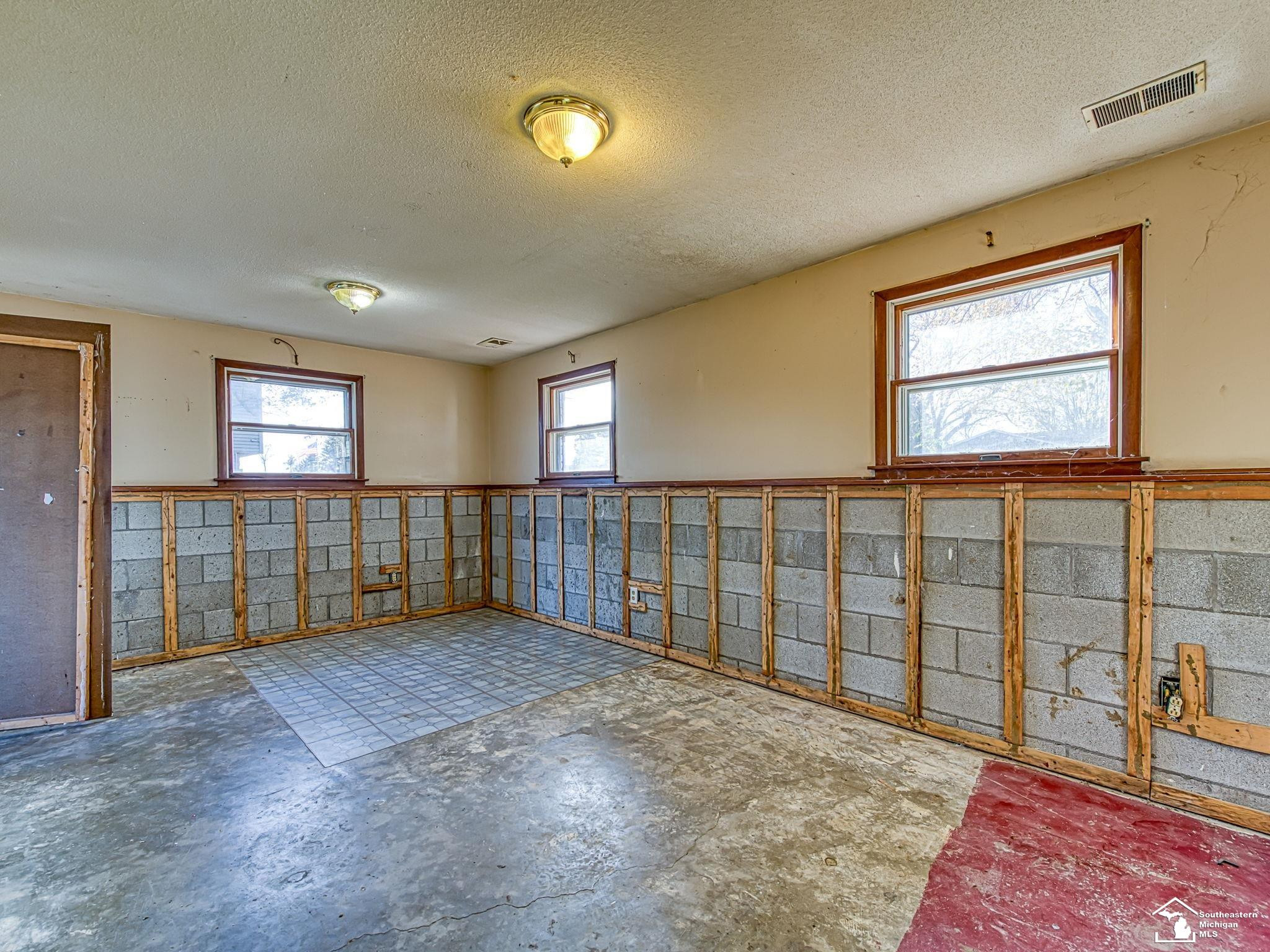 5679 Catawba Drive, Adrian, MI 49221 — Photo 12