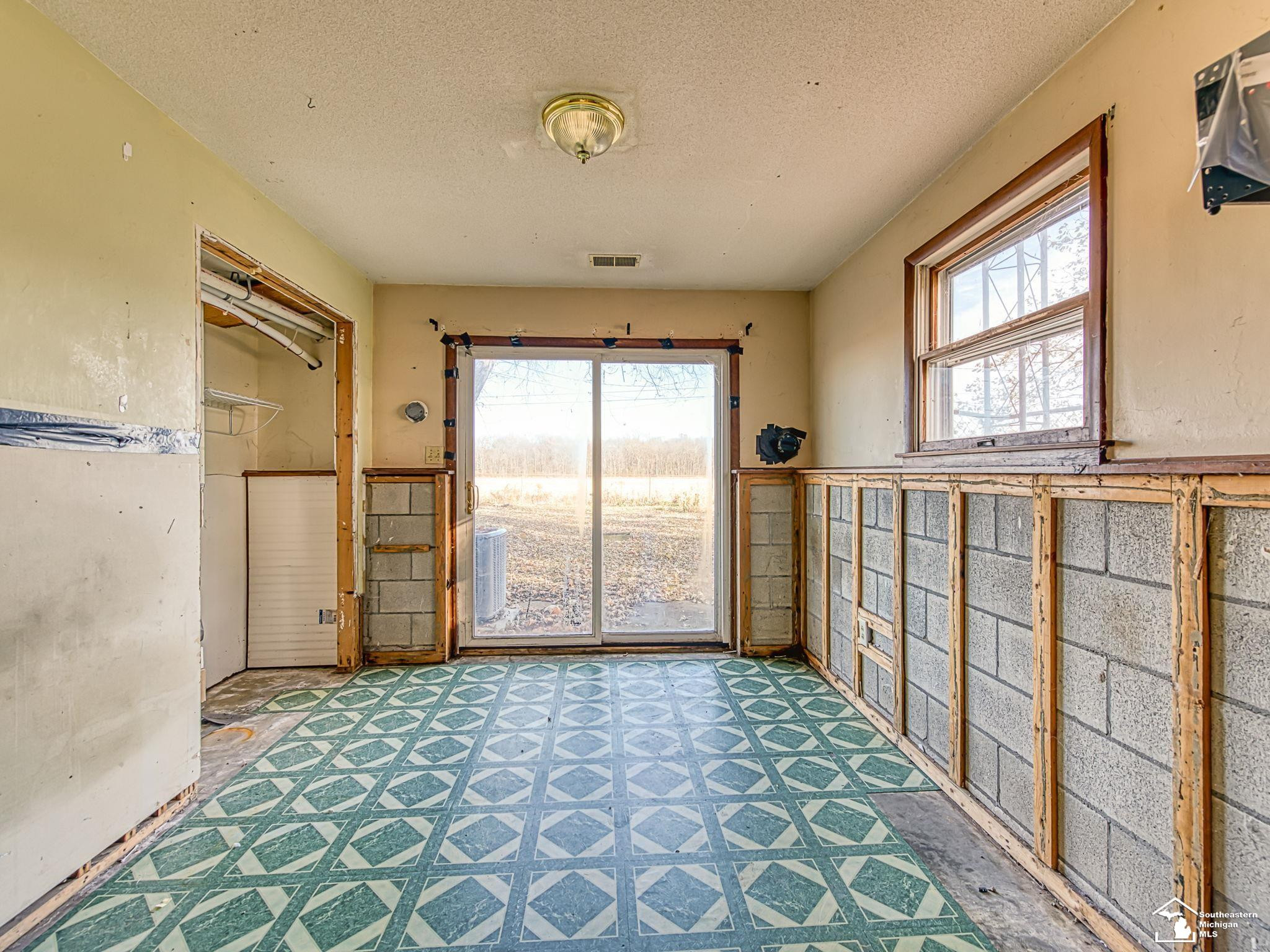 5679 Catawba Drive, Adrian, MI 49221 — Photo 14