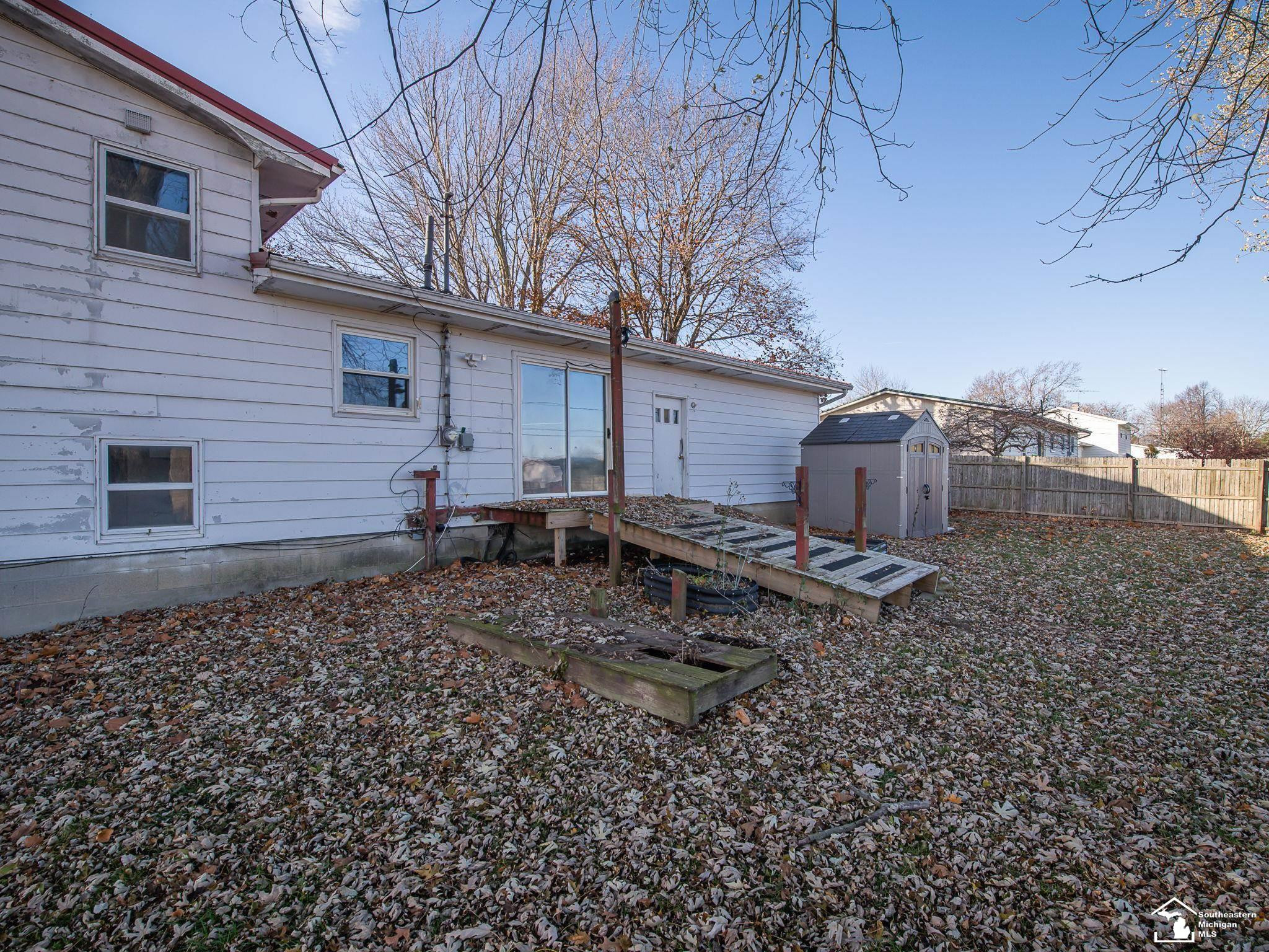 5679 Catawba Drive, Adrian, MI 49221 — Photo 31