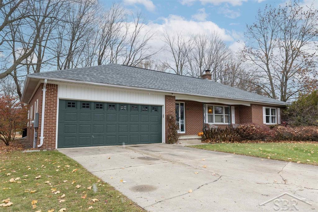 291 E Oak Street, Harrison, MI 48625 — Photo 2