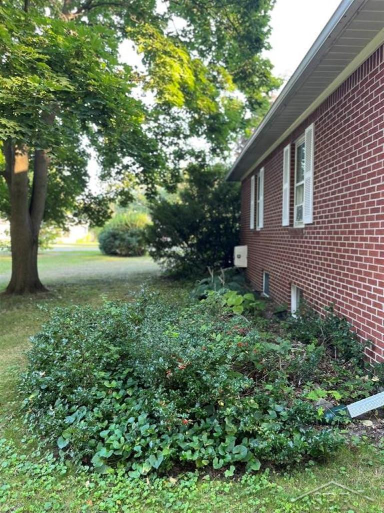 291 E Oak Street, Harrison, MI 48625 — Photo 27