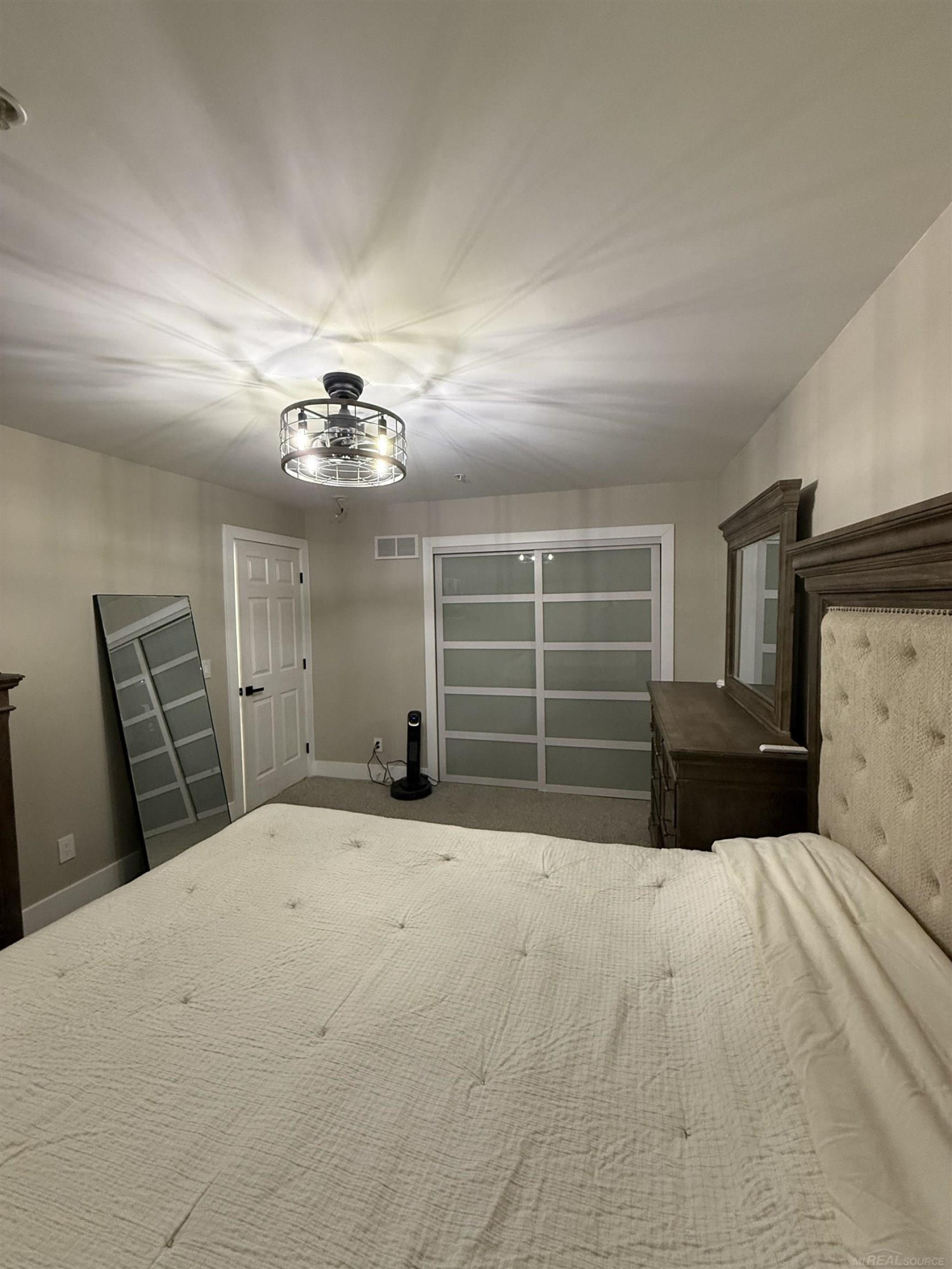 16888 Farmington Road, Livonia, MI 48154 — Photo 17