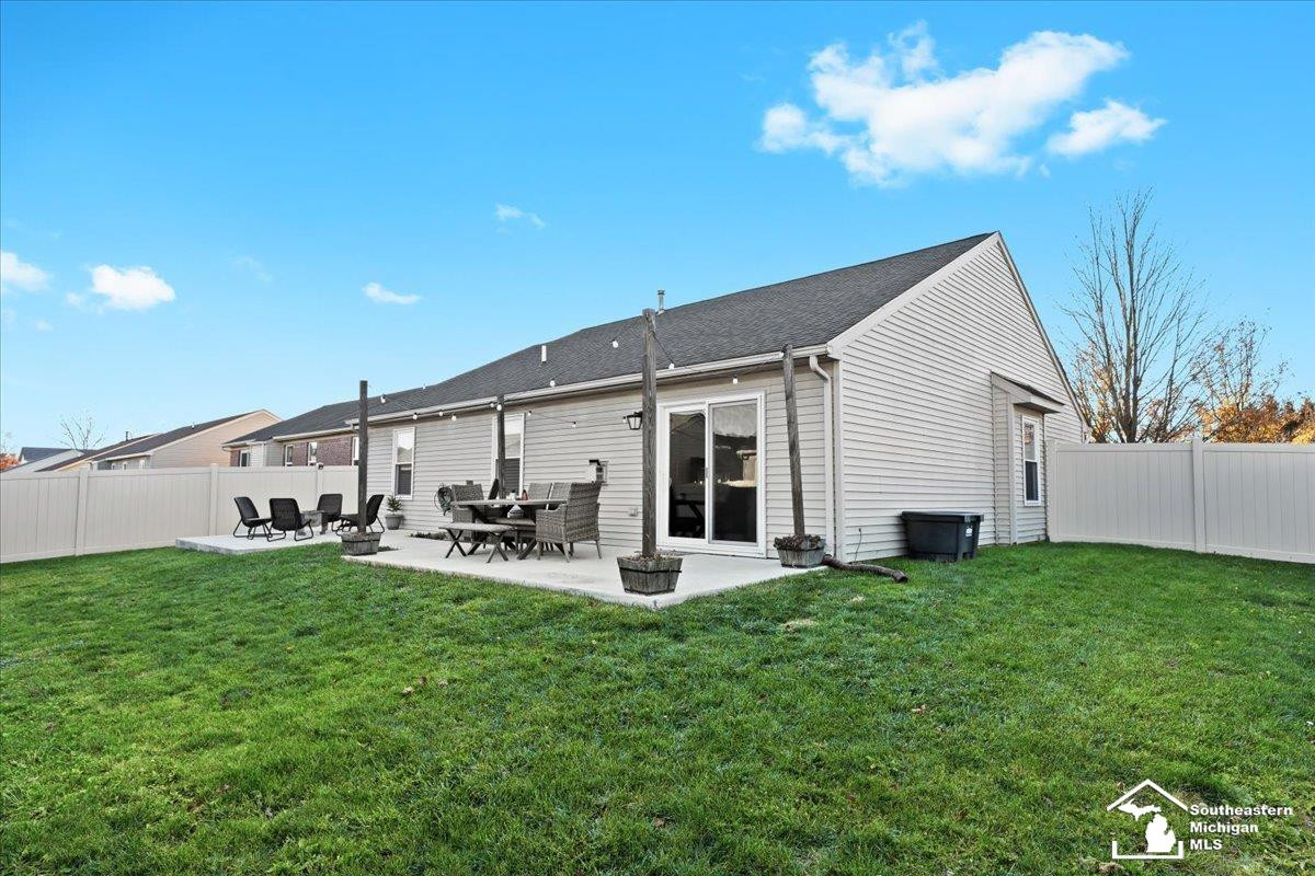 12336 Hannah Lane, Carleton, MI 48117 — Photo 25