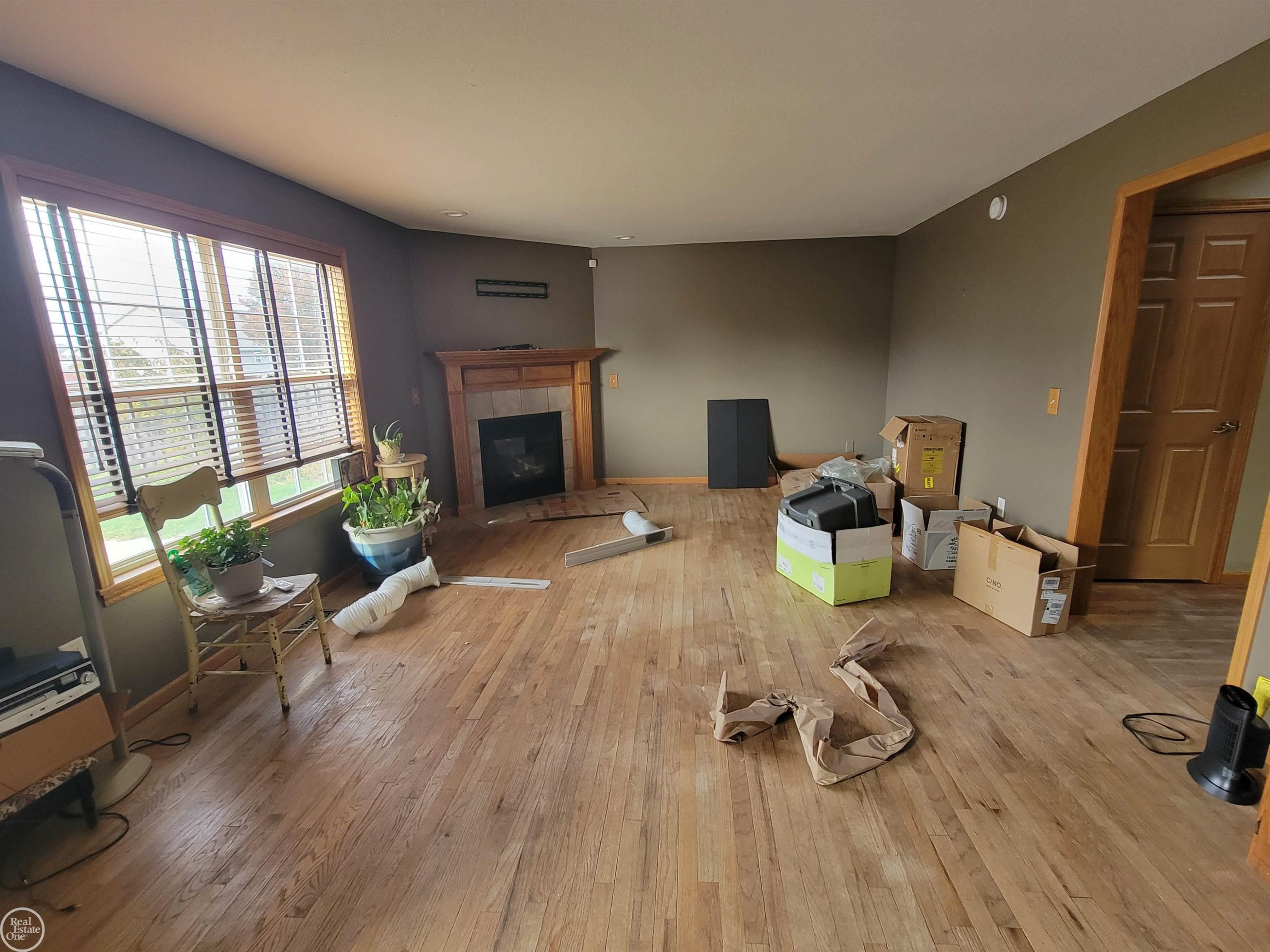 2897 GULFSTREAM Drive, Saginaw, MI 48603 — Photo 3