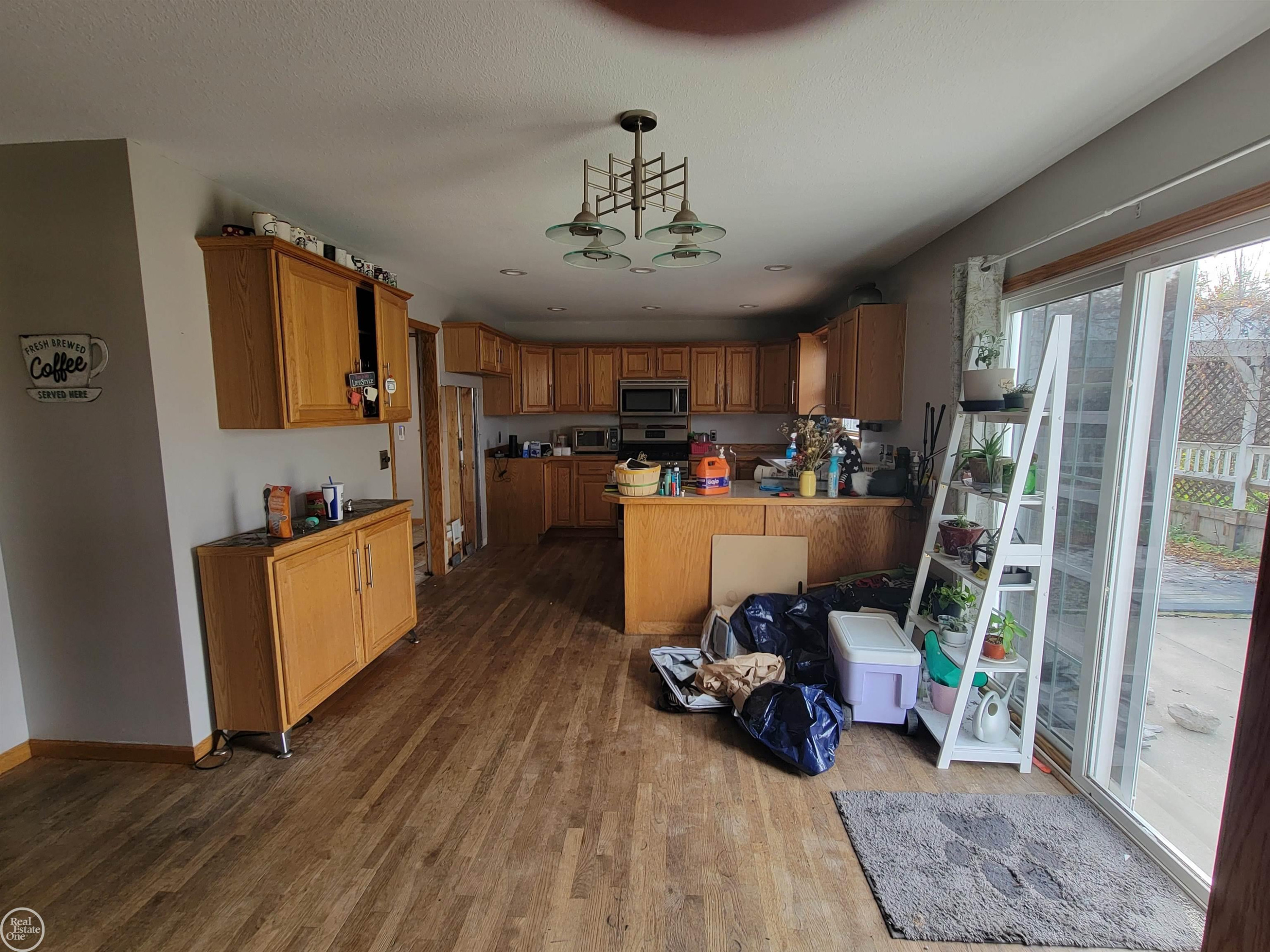 2897 GULFSTREAM Drive, Saginaw, MI 48603 — Photo 5