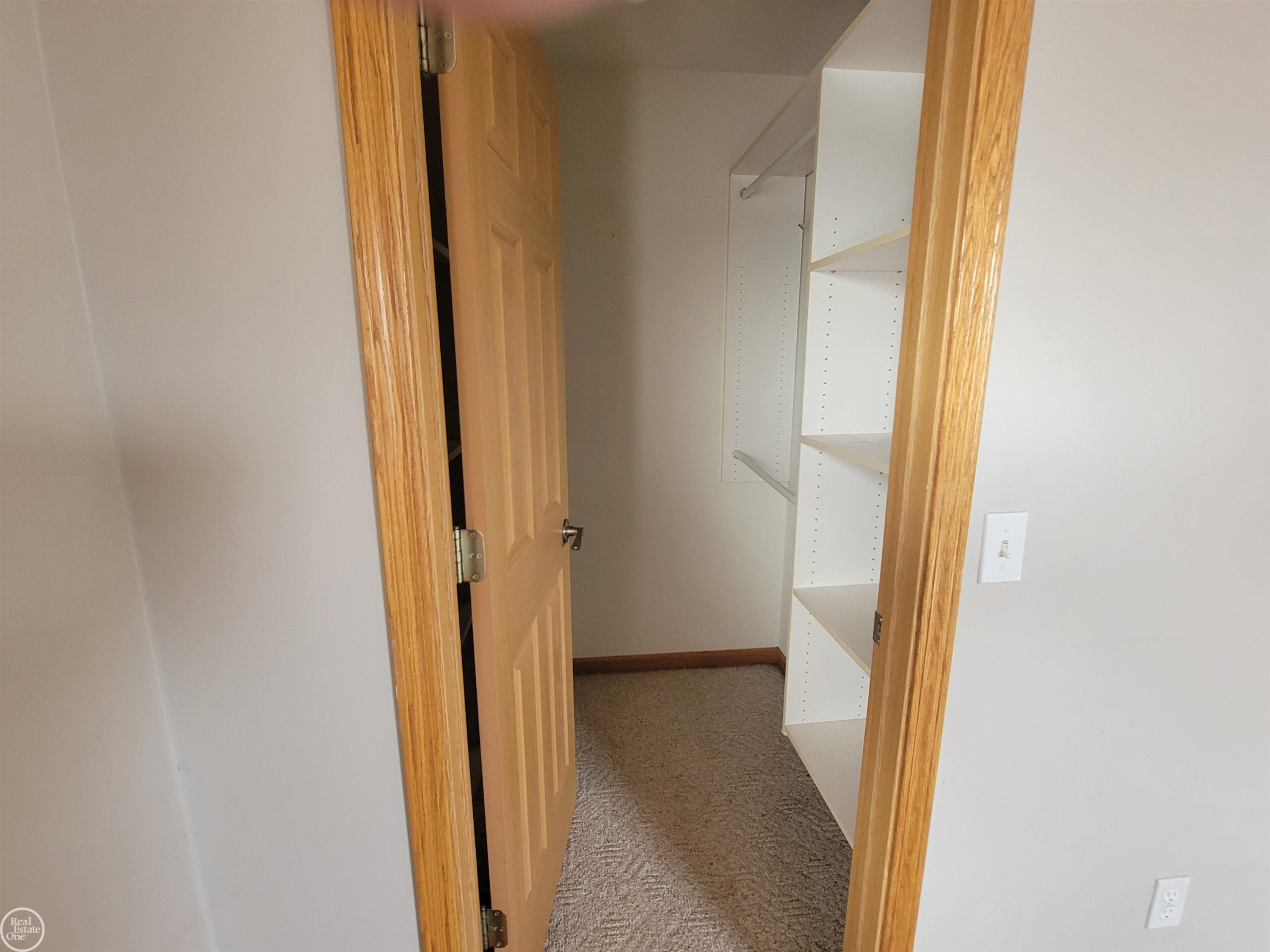 2897 GULFSTREAM Drive, Saginaw, MI 48603 — Photo 26