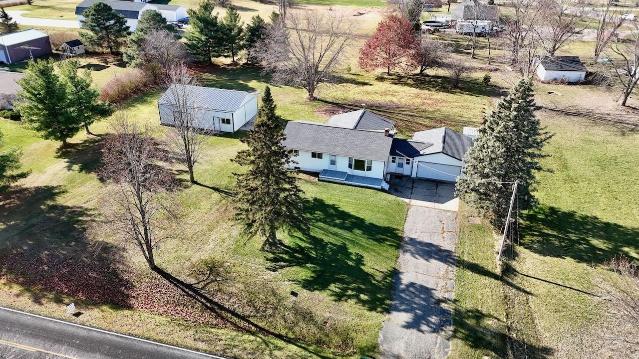 4950 Brown Road, Durand, MI 48429 — Photo 2