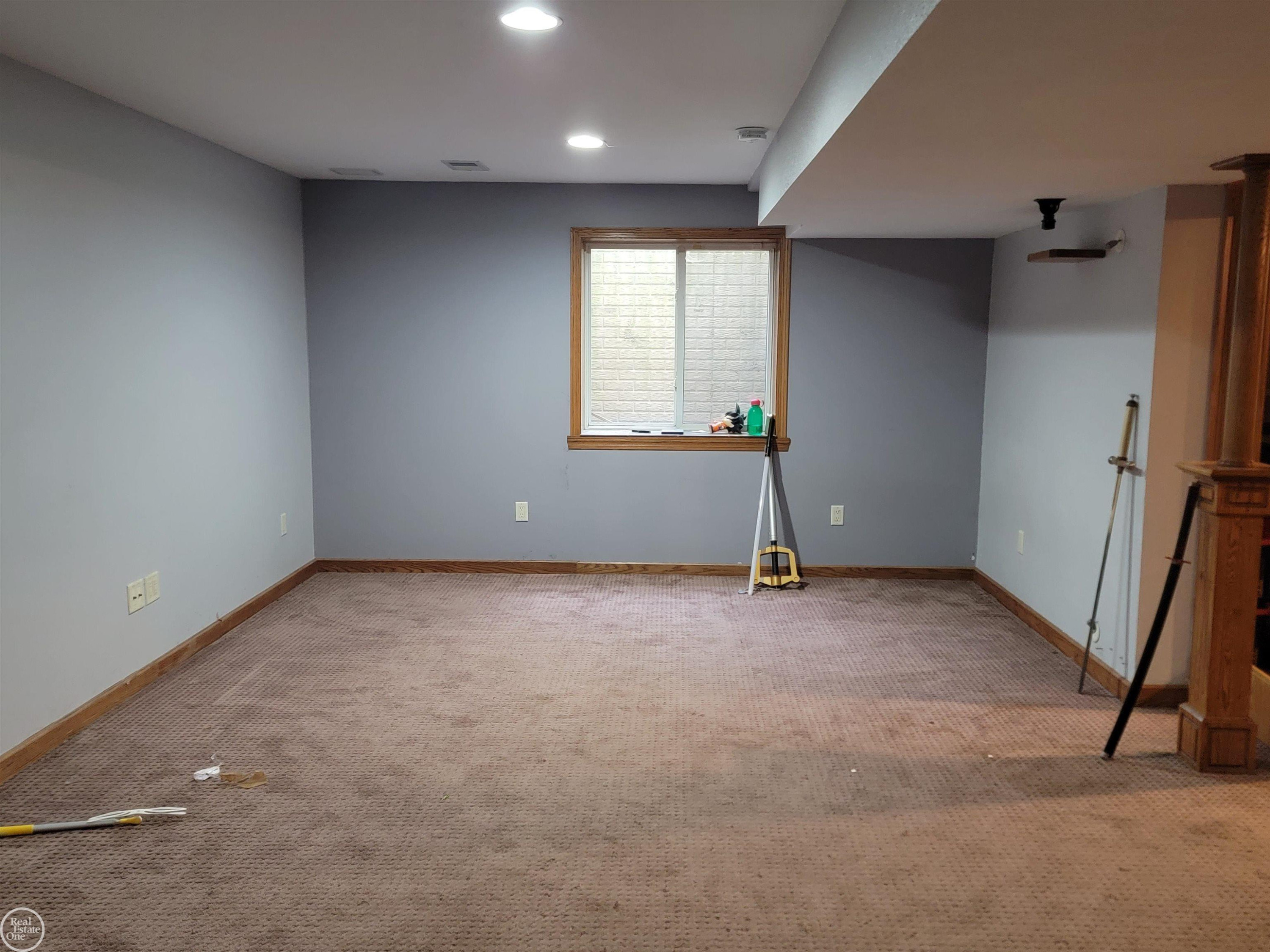 2897 GULFSTREAM Drive, Saginaw, MI 48603 — Photo 31