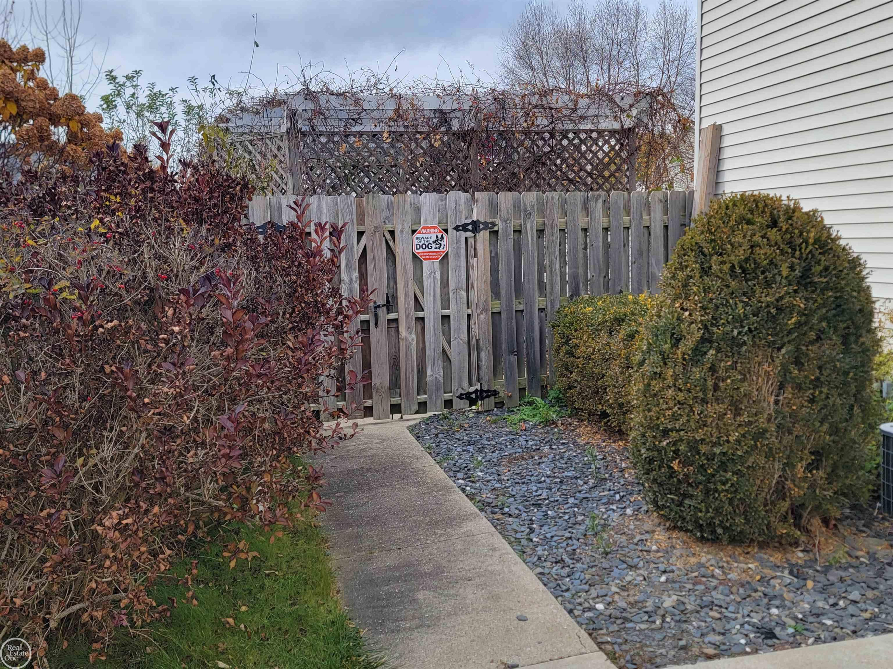 2897 GULFSTREAM Drive, Saginaw, MI 48603 — Photo 54
