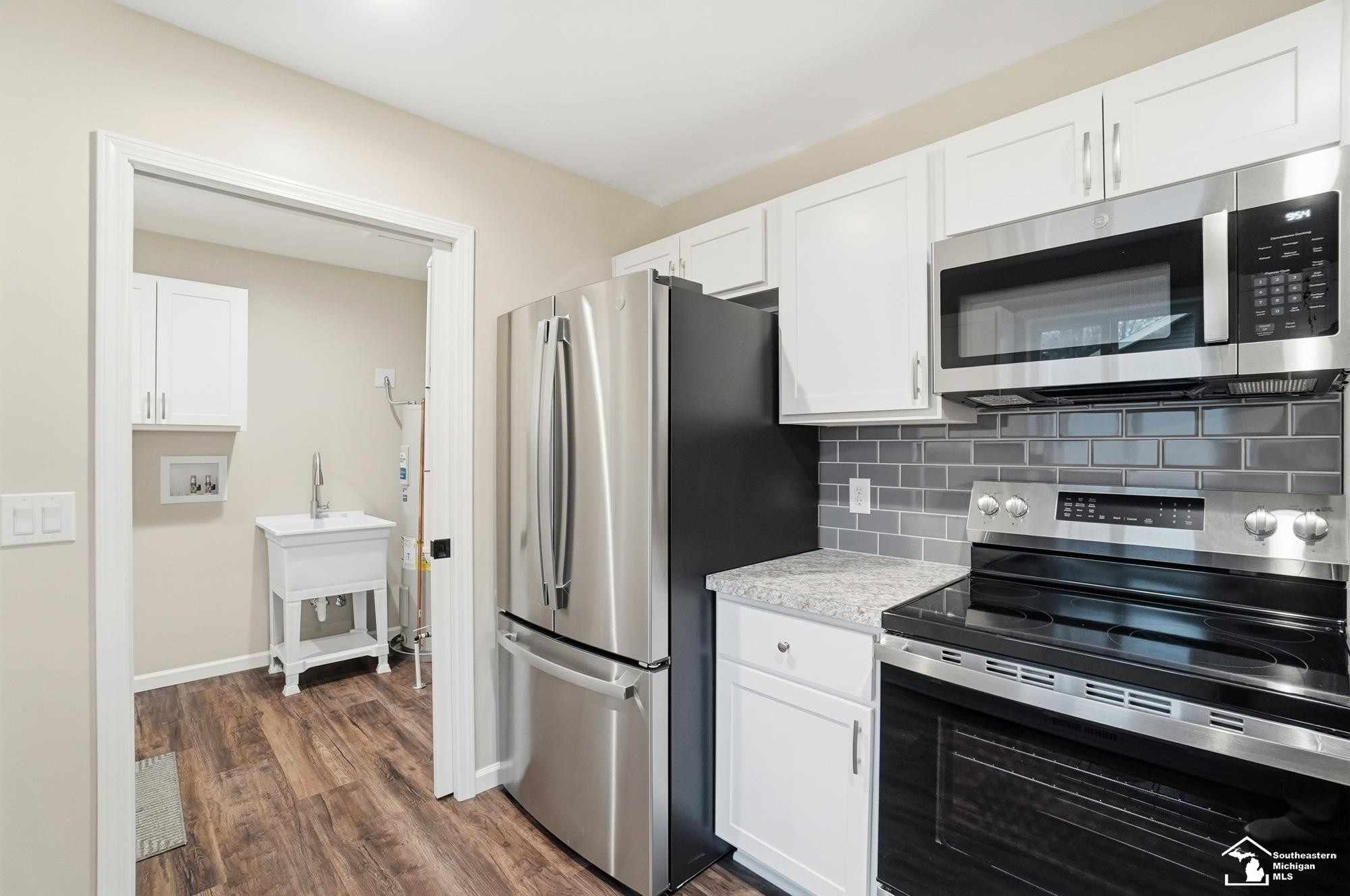 12850 Crane Street, Carleton, MI 48117 — Photo 15