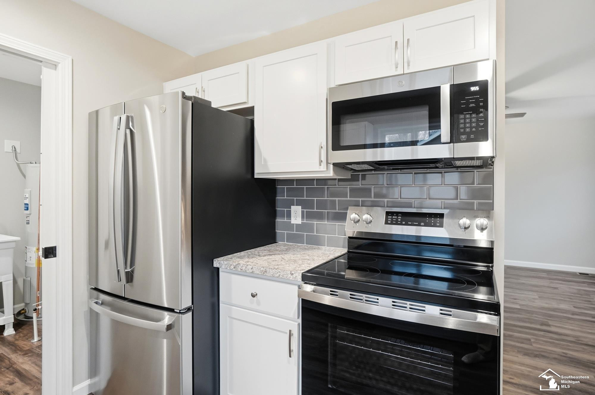 12850 Crane Street, Carleton, MI 48117 — Photo 16