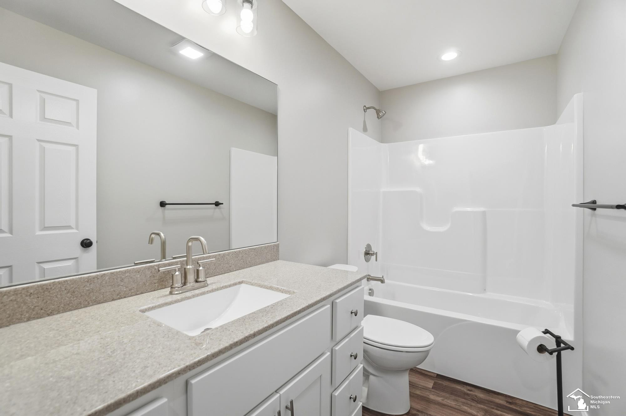 12850 Crane Street, Carleton, MI 48117 — Photo 27