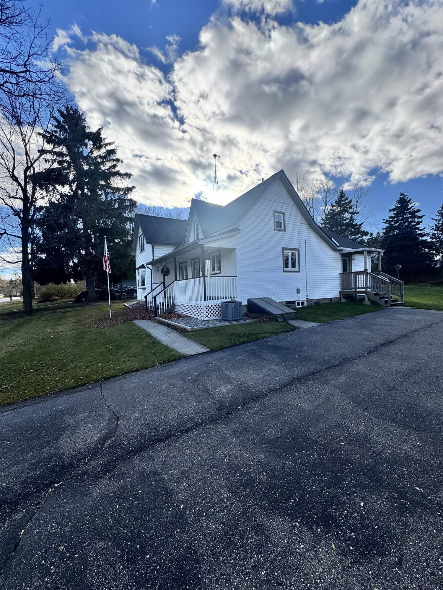 2189 Mitchell Lake Road, Attica, MI 48412 — Photo 5