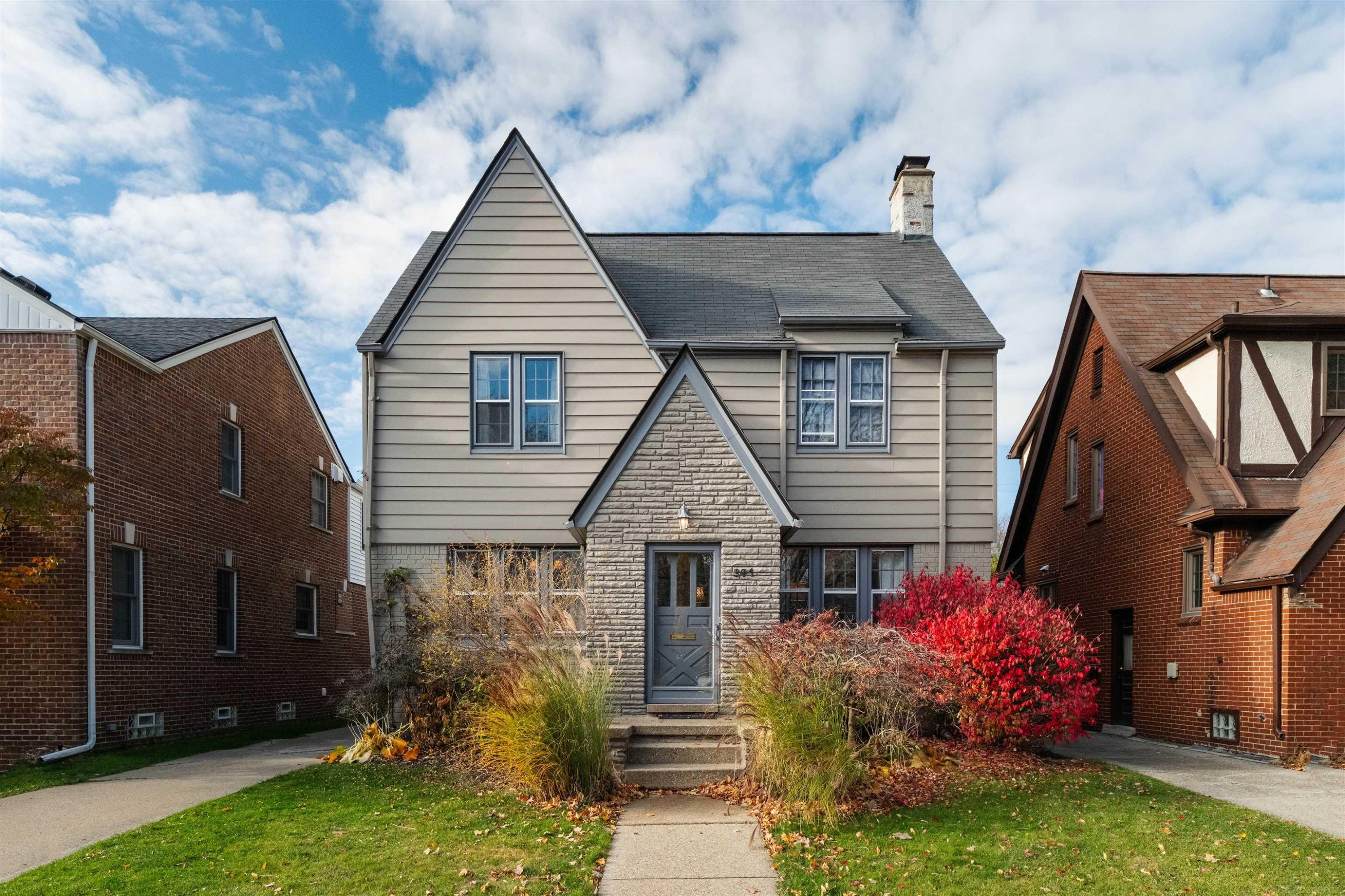 341 Mcmillan Road, Grosse Pointe Farms, MI 48236 — front exterior