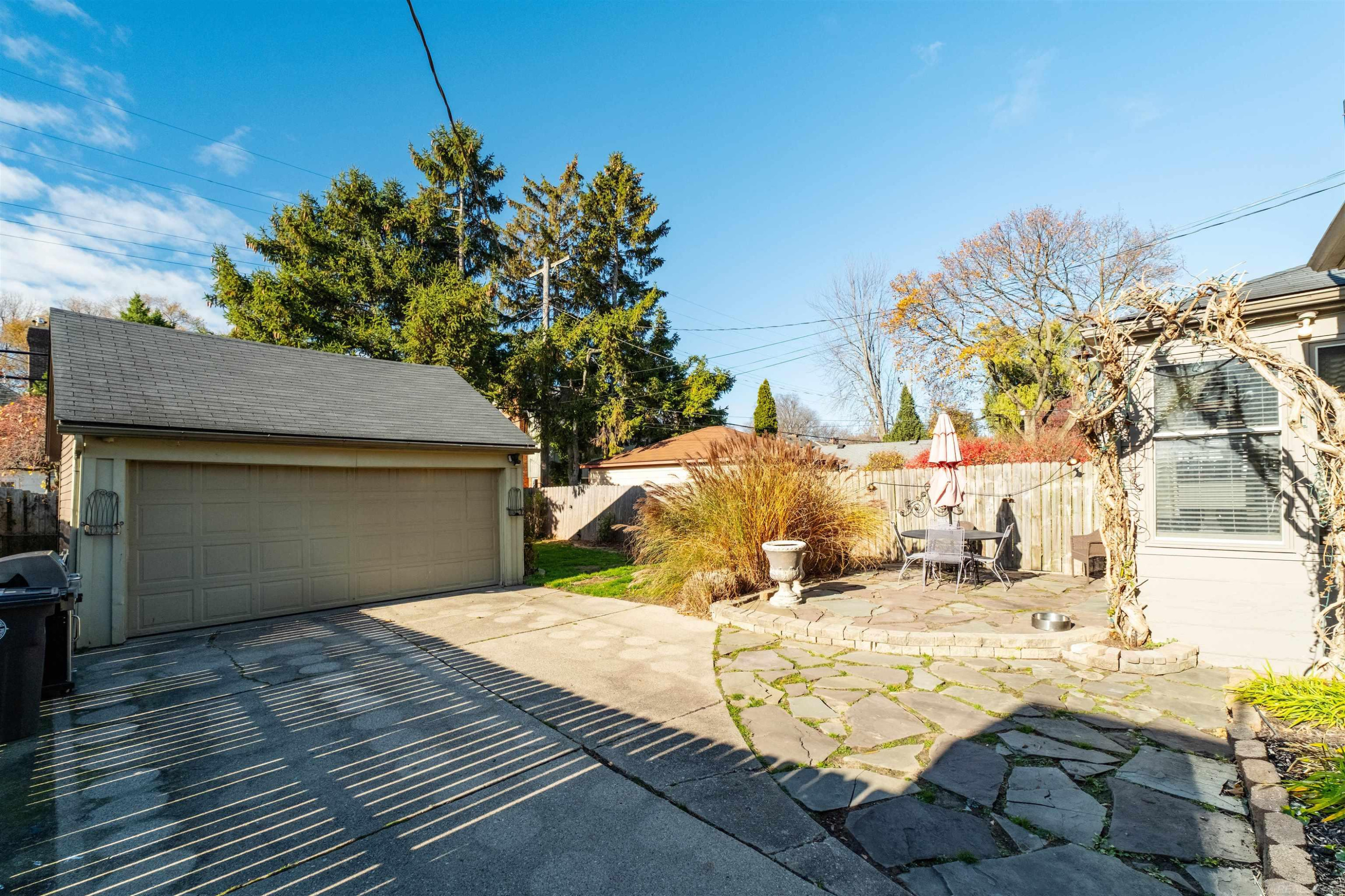 341 Mcmillan Road, Grosse Pointe Farms, MI 48236 — Photo 5