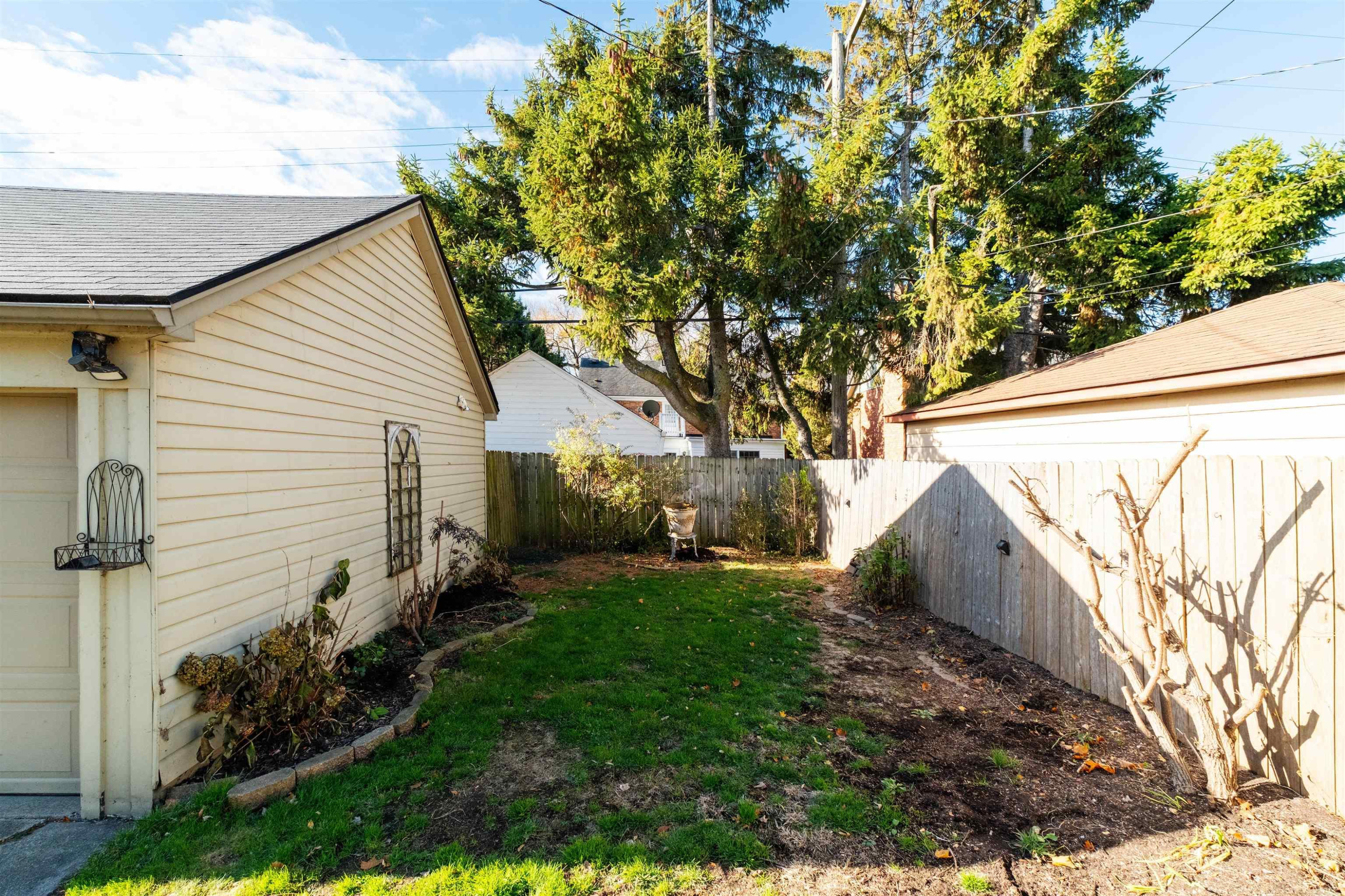 341 Mcmillan Road, Grosse Pointe Farms, MI 48236 — Photo 7