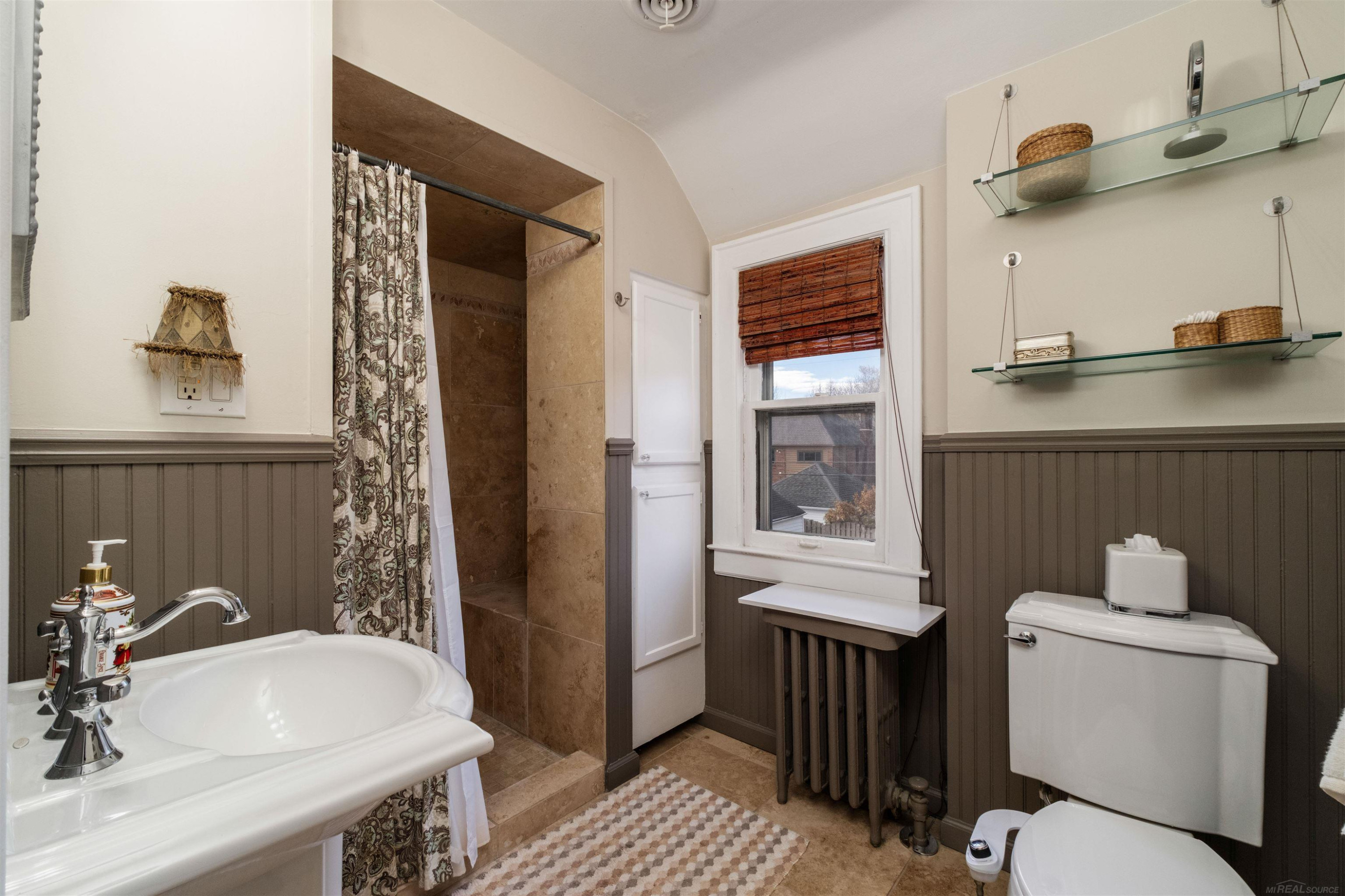 341 Mcmillan Road, Grosse Pointe Farms, MI 48236 — Photo 24