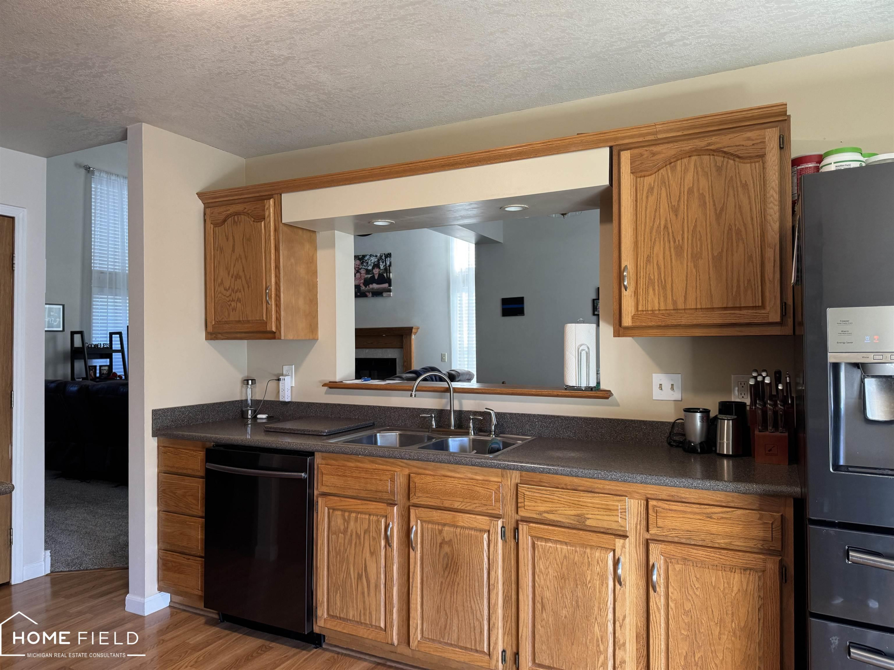 3086 Seymour Road, Swartz Creek, MI 48473 — Photo 3