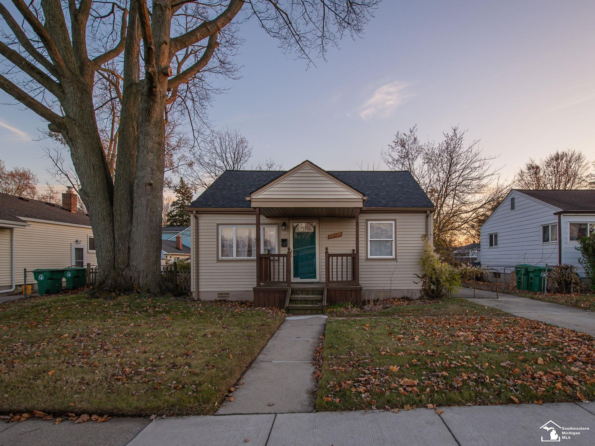 28339 Sheridan Street, Garden City, MI — front exterior