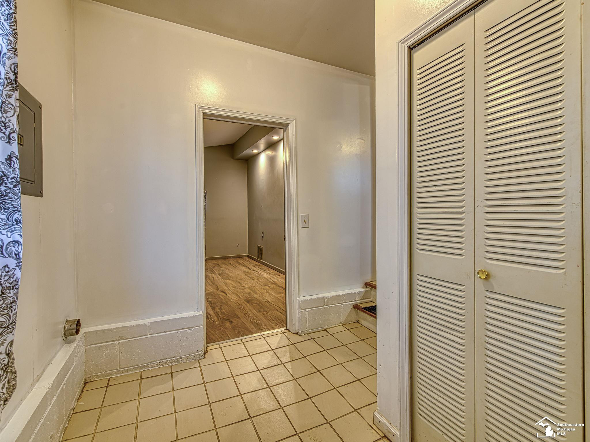 28339 Sheridan Street, Garden City, MI — Photo 16