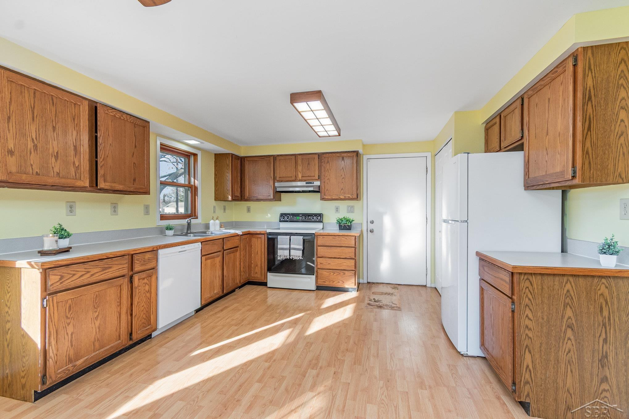 625 N 5th Street, Coleman, MI 48618 — Photo 6