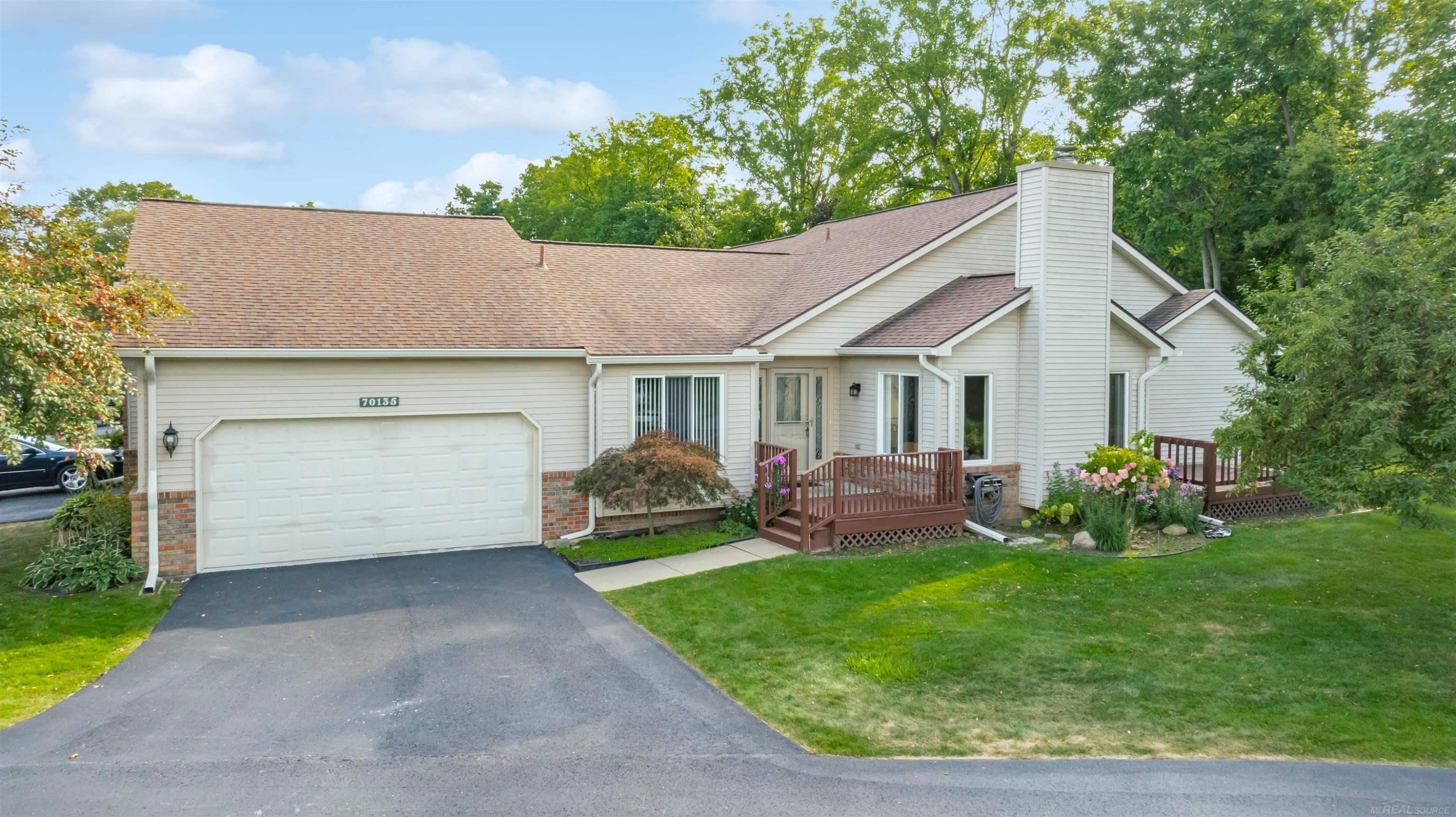 70135 Whitetail Lane, MI 48065 — Photo 4