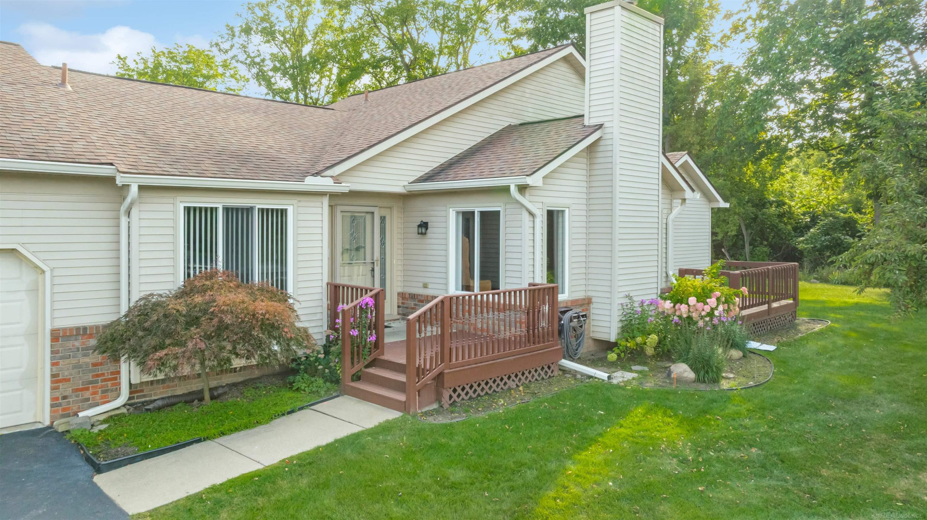 70135 Whitetail Lane, MI 48065 — Photo 8