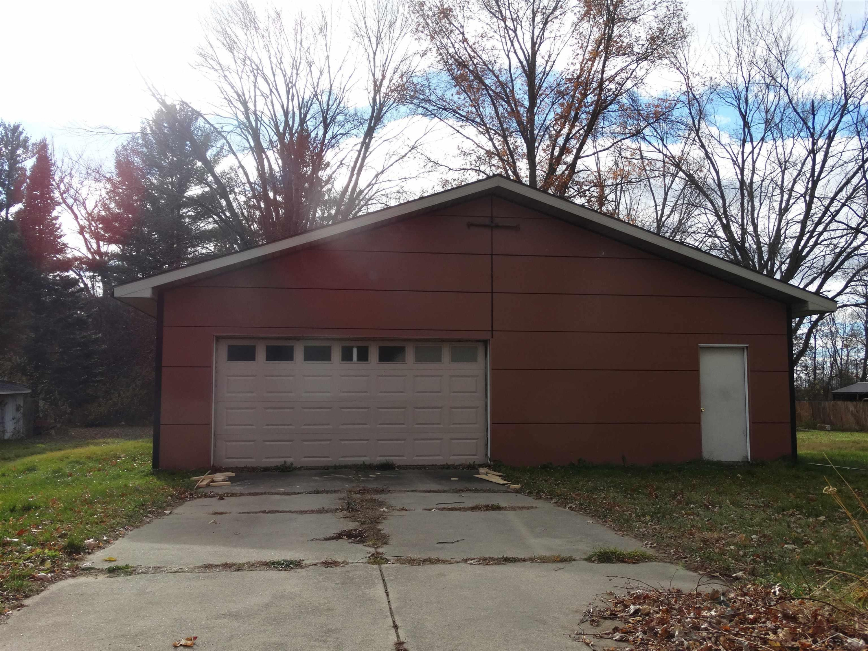 5220 S Washington Road, Saginaw, MI 48601 — Photo 2