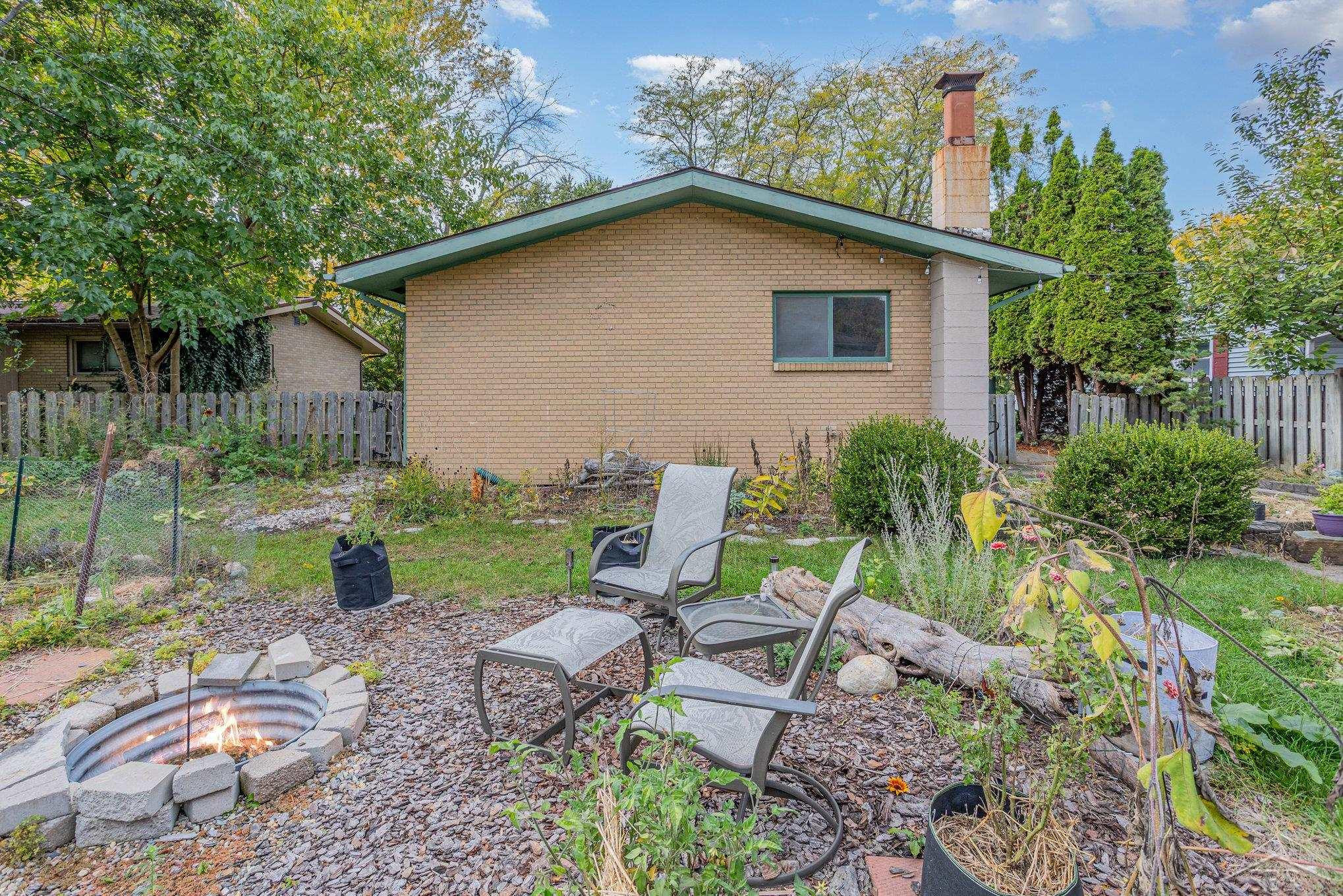 14 W Sharlear Drive, Essexville, MI 48732 — Photo 15