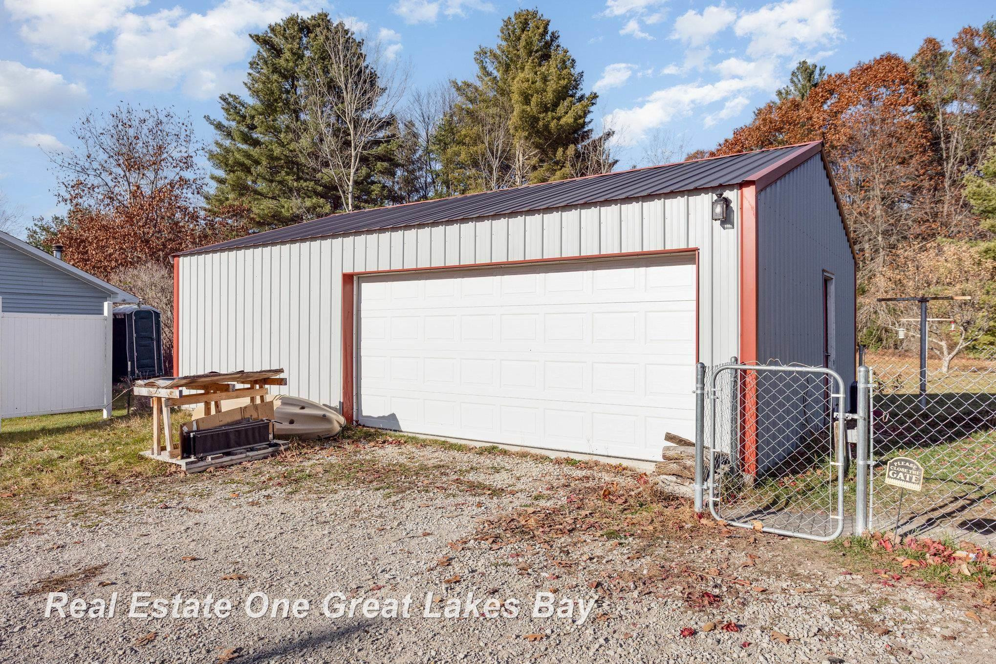 2618 Arenac State Road, Standish, MI 48658 — Photo 18