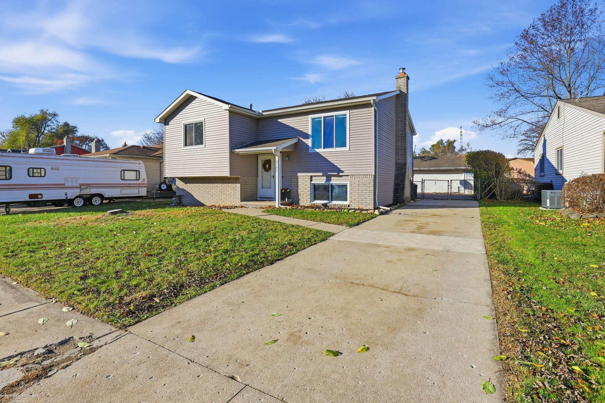 8743 Lillian Drive, Newport, MI 48166 — Photo 3