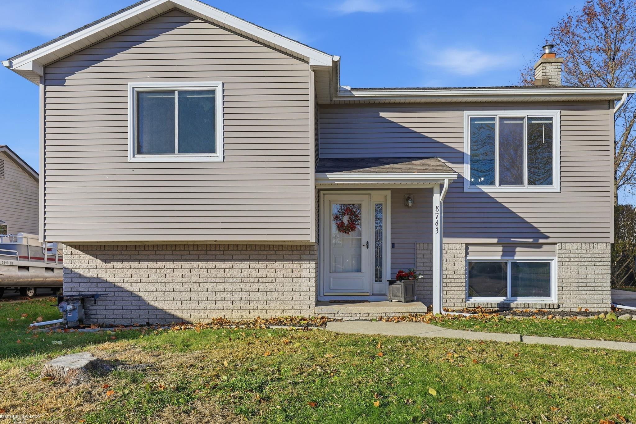 8743 Lillian Drive, Newport, MI 48166 — Photo 4