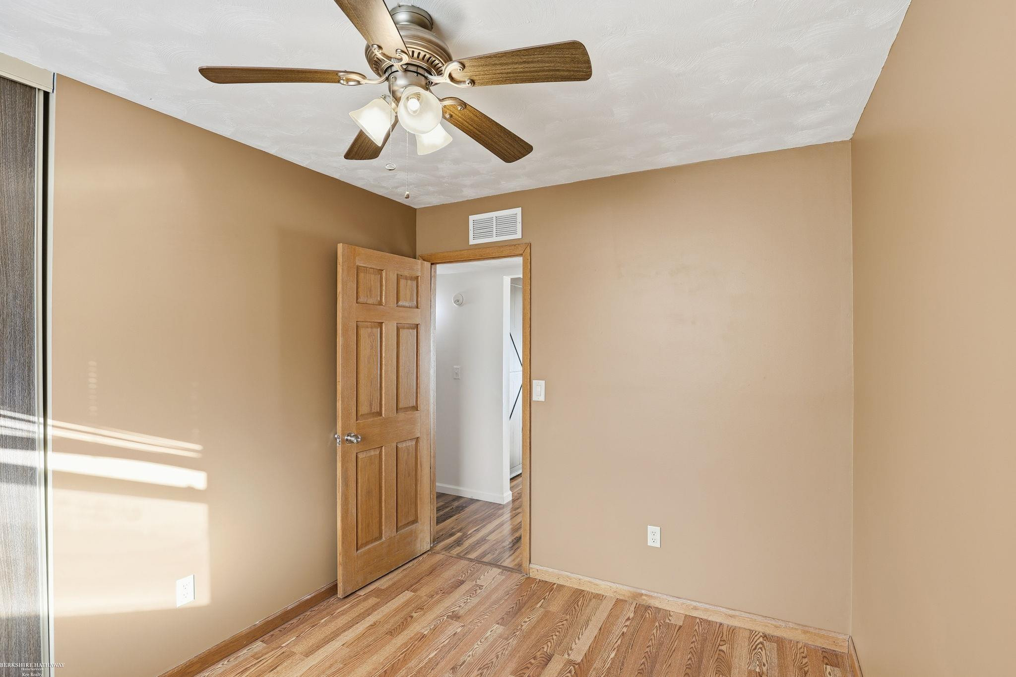 8743 Lillian Drive, Newport, MI 48166 — Photo 12