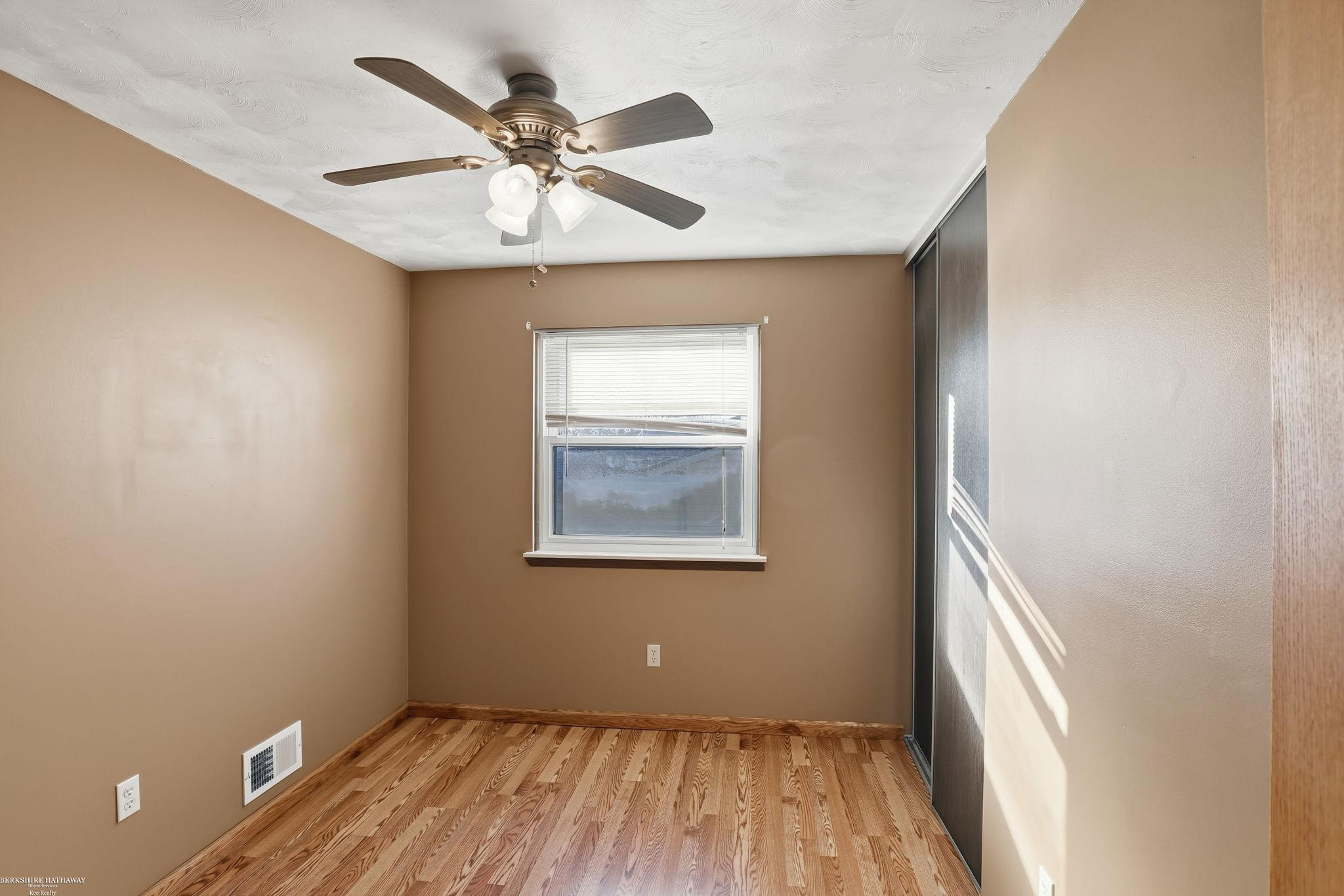 8743 Lillian Drive, Newport, MI 48166 — Photo 15