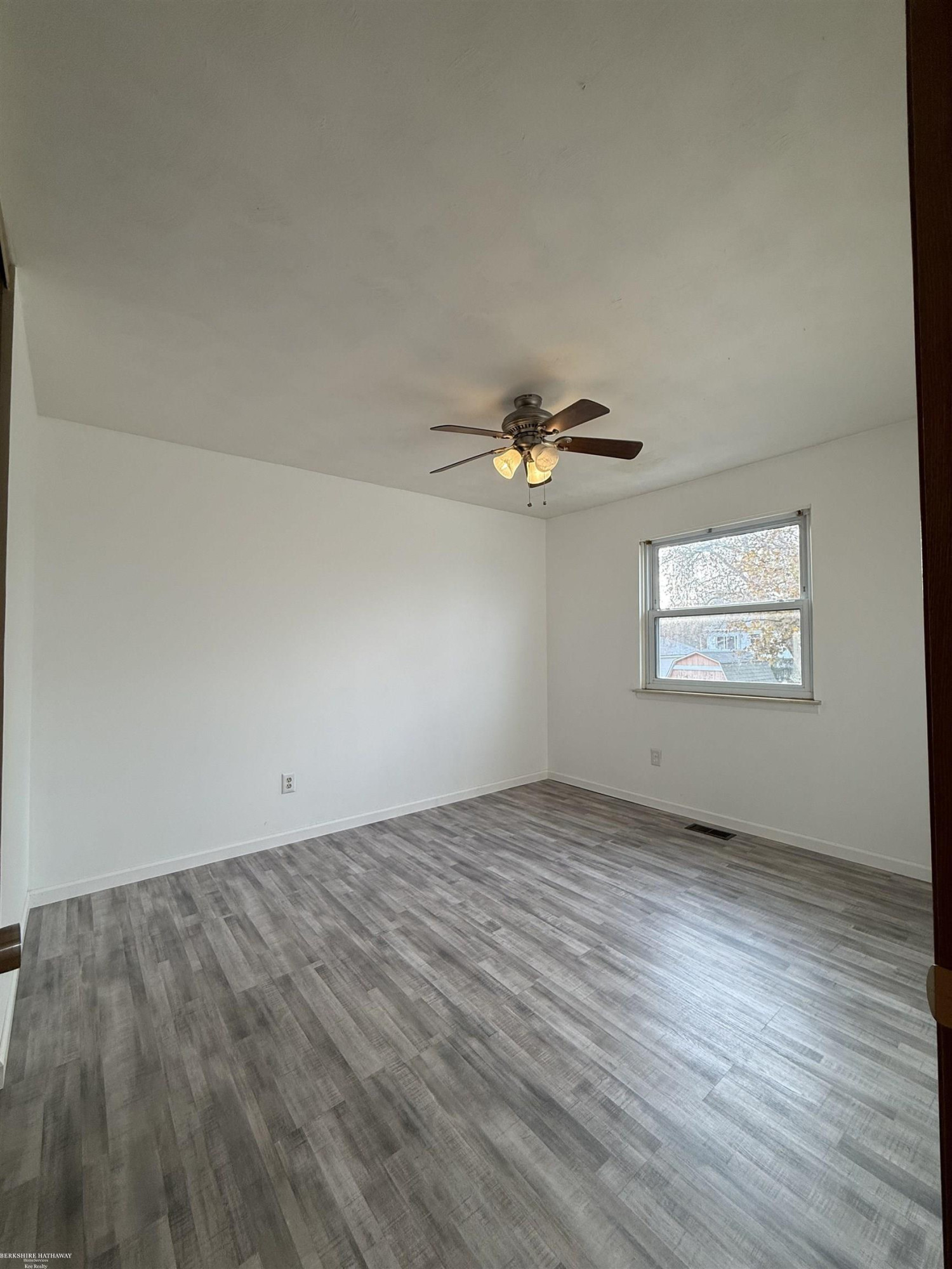 8743 Lillian Drive, Newport, MI 48166 — Photo 35