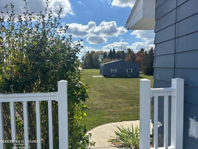 21550 Irwin Road, MI — Photo 3