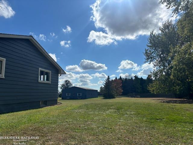 21550 Irwin Road, MI — Photo 4