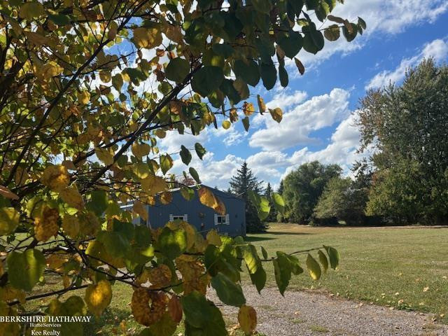 21550 Irwin Road, MI — Photo 8