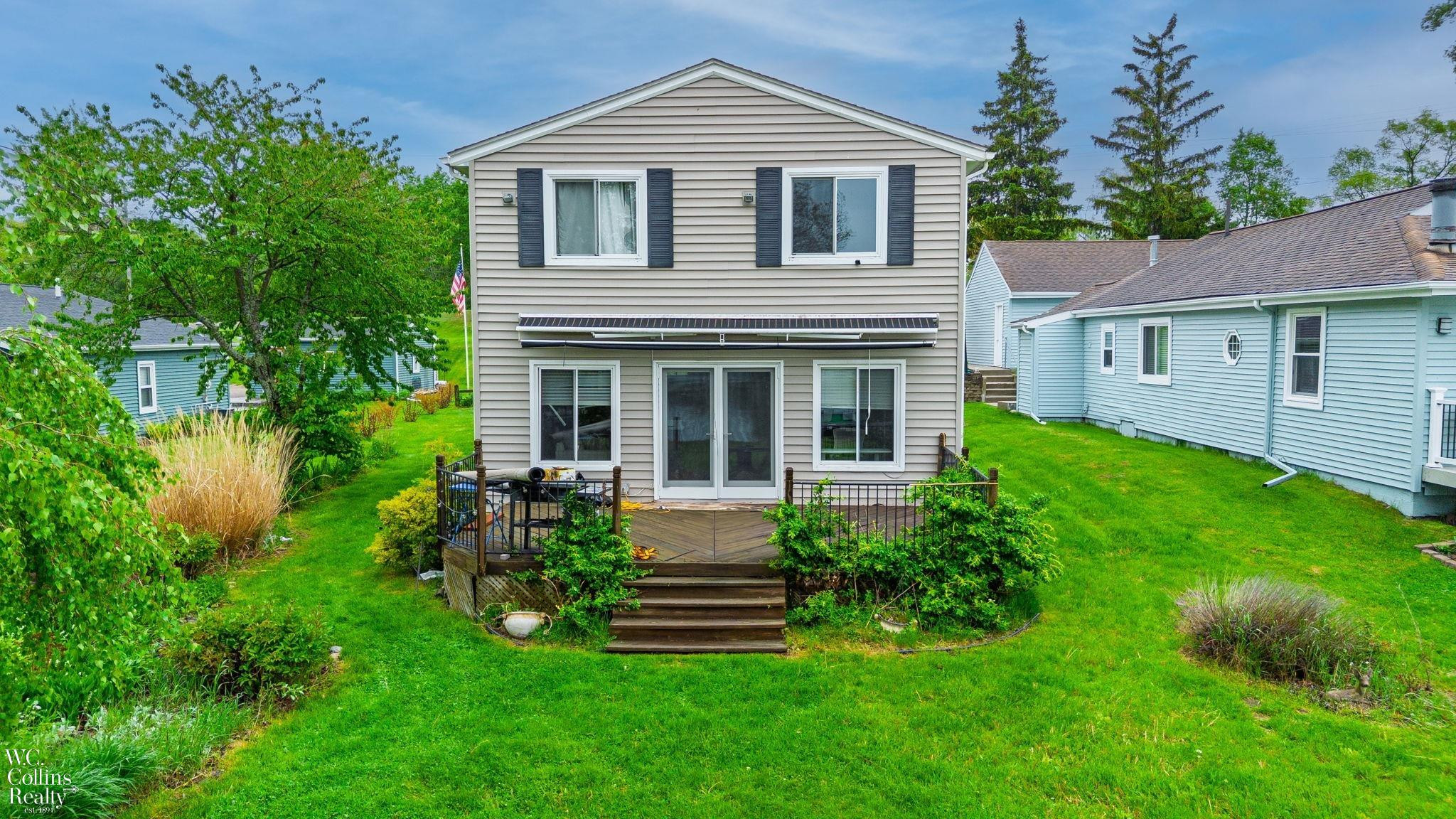 656 Lawson Drive, Lake Orion, MI 48362 — front exterior