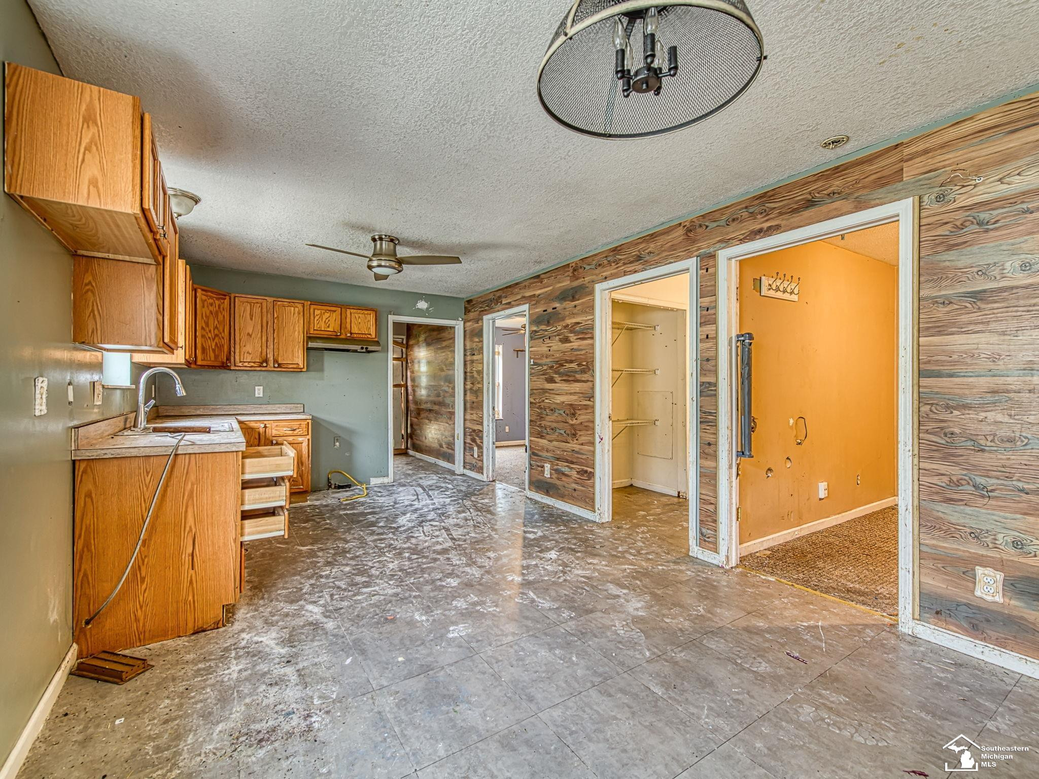 527 Railroad Street, Monroe, MI 48161 — Photo 7