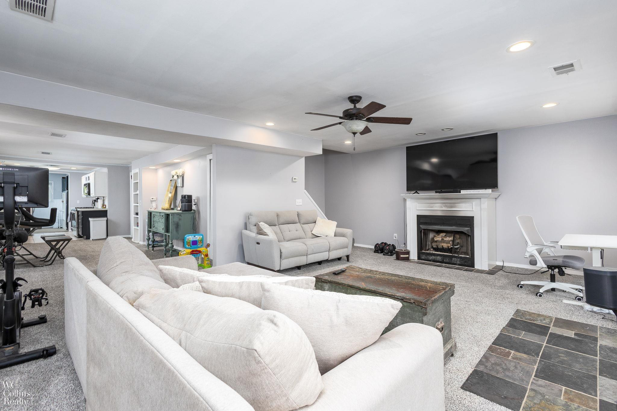656 Lawson Drive, Lake Orion, MI 48362 — Photo 8