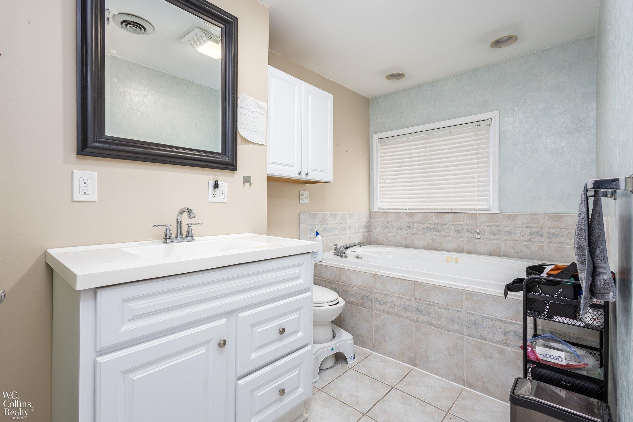 656 Lawson Drive, Lake Orion, MI 48362 — Photo 19