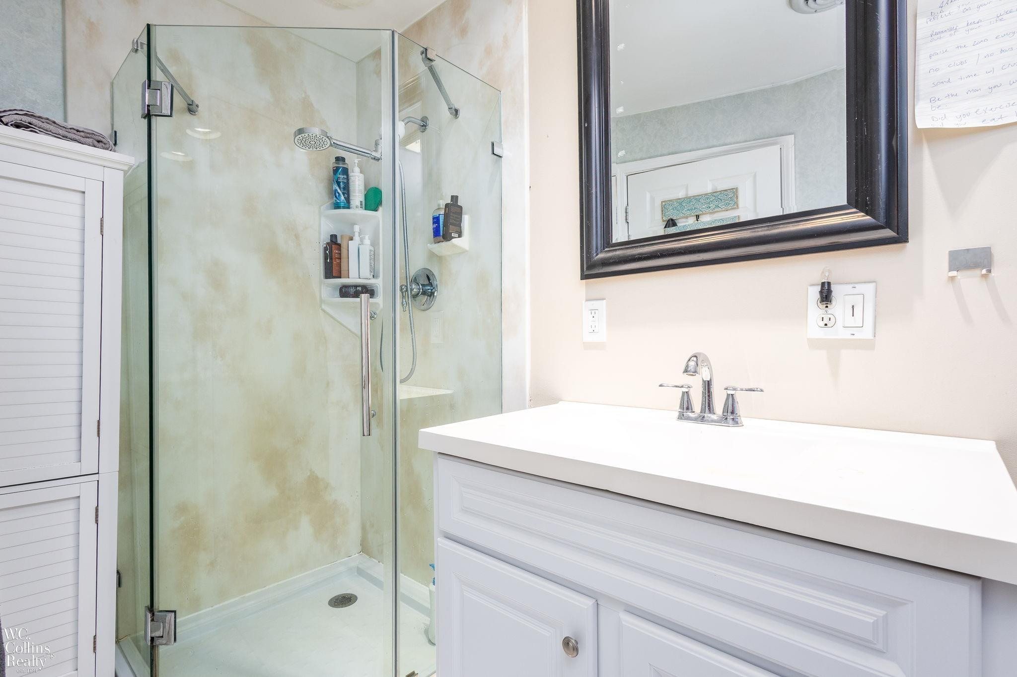 656 Lawson Drive, Lake Orion, MI 48362 — Photo 20