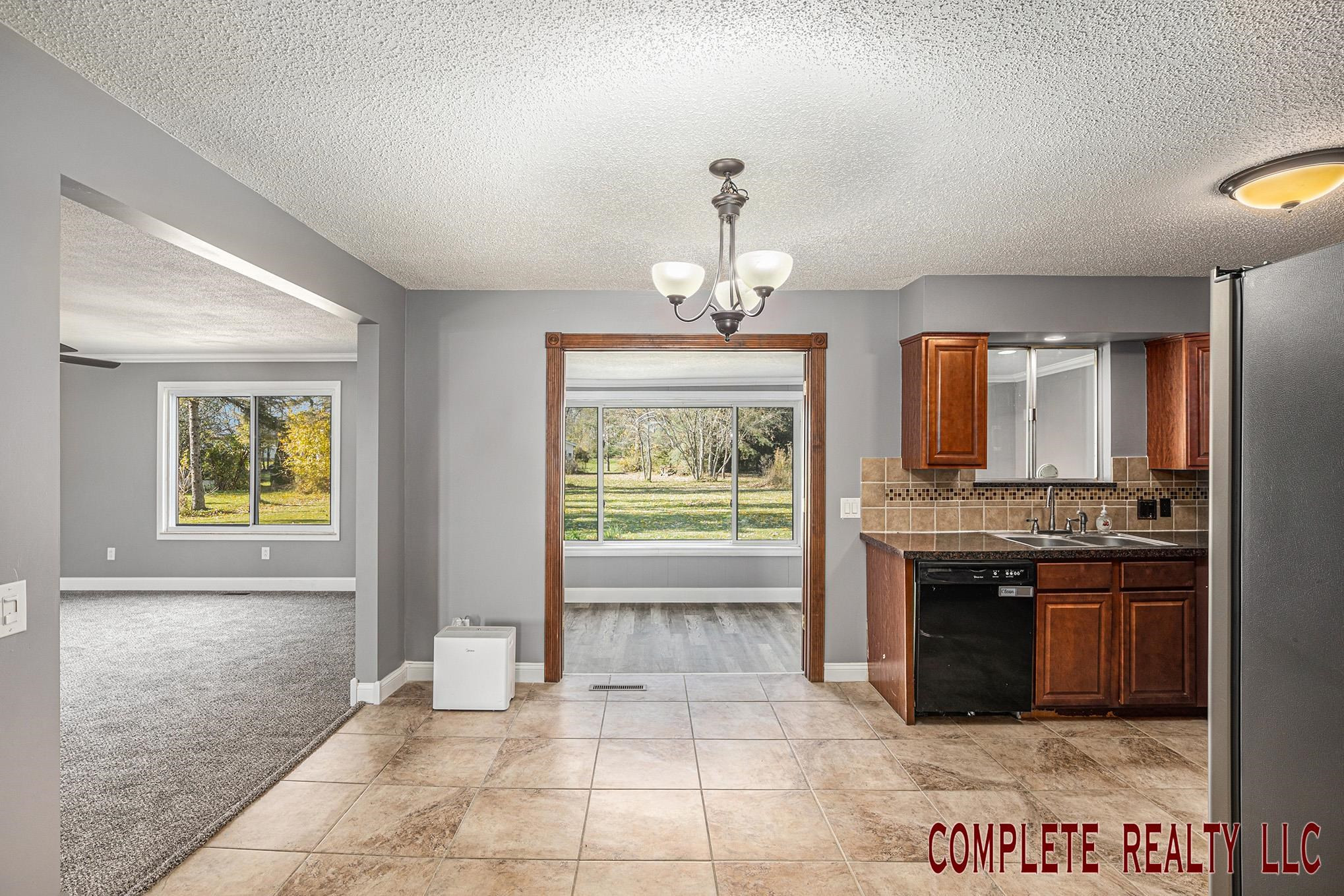 3485 N Vassar Road, Flint, MI 48506 — Photo 16
