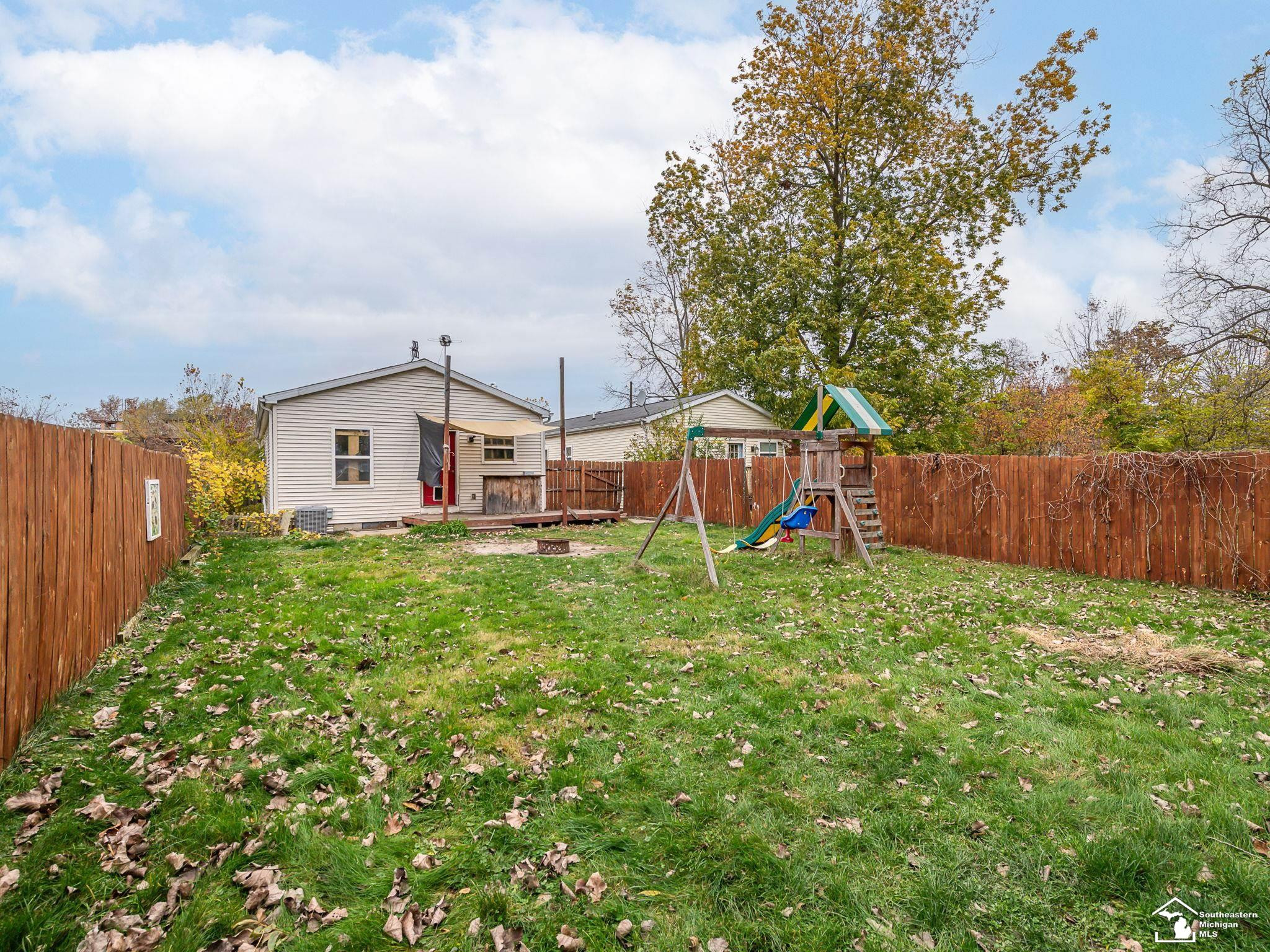 527 Railroad Street, Monroe, MI 48161 — Photo 22