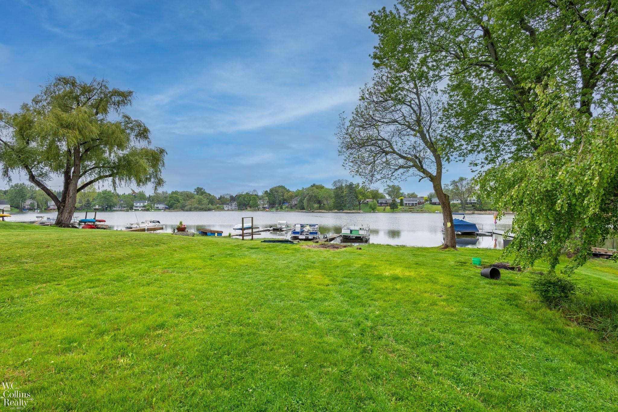 656 Lawson Drive, Lake Orion, MI 48362 — Photo 29