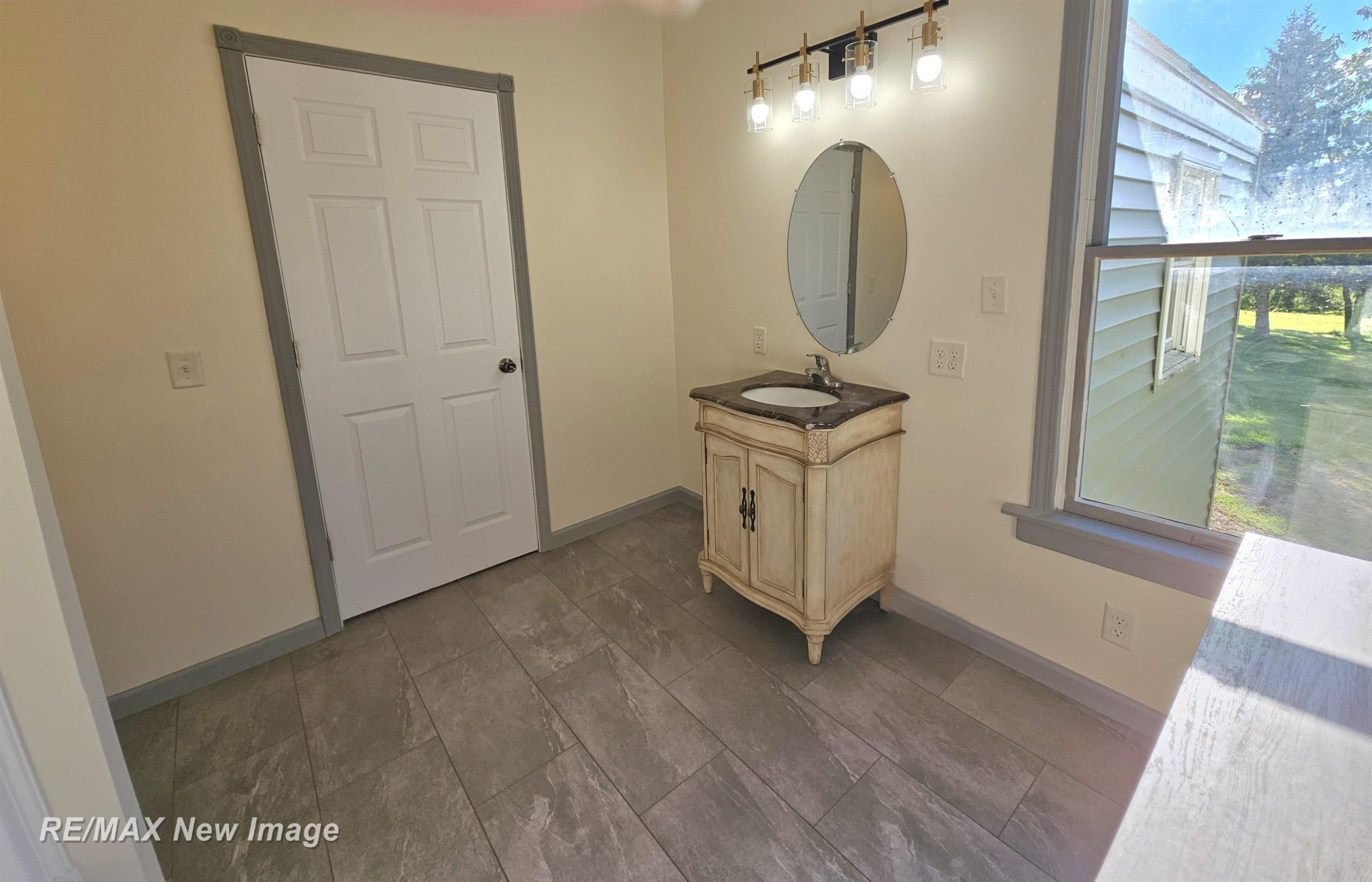 10276 Sheridan Court, Millington, MI 48746 — Photo 14