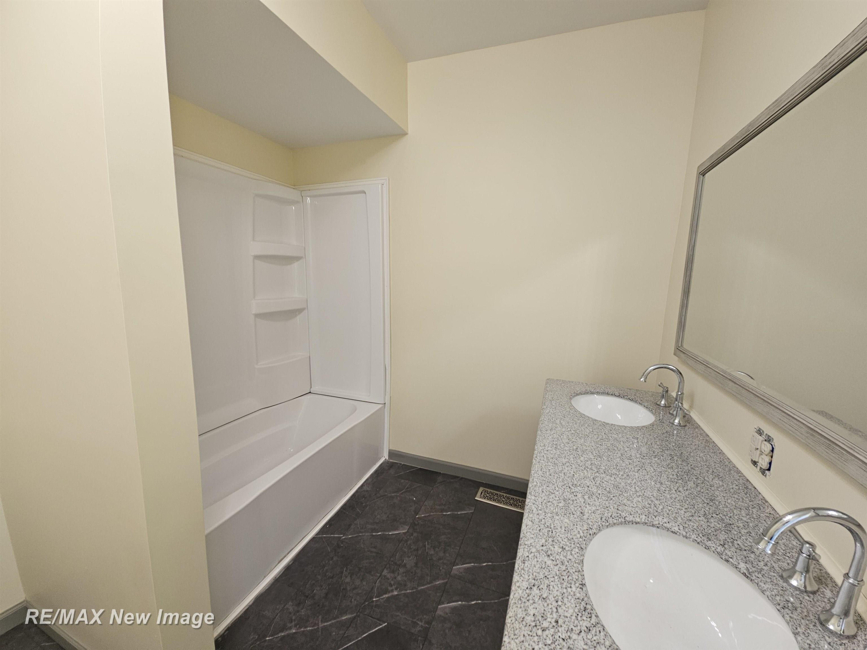10276 Sheridan Court, Millington, MI 48746 — Photo 17
