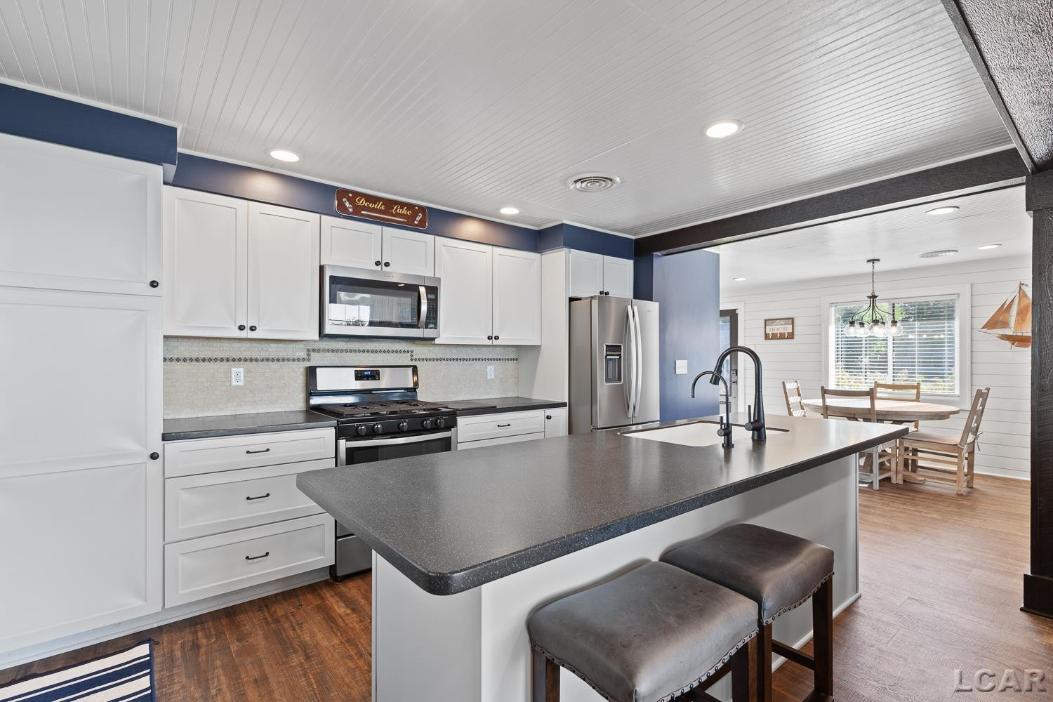 6103 Highland Avenue, Manitou Beach, MI 49253 — Photo 9